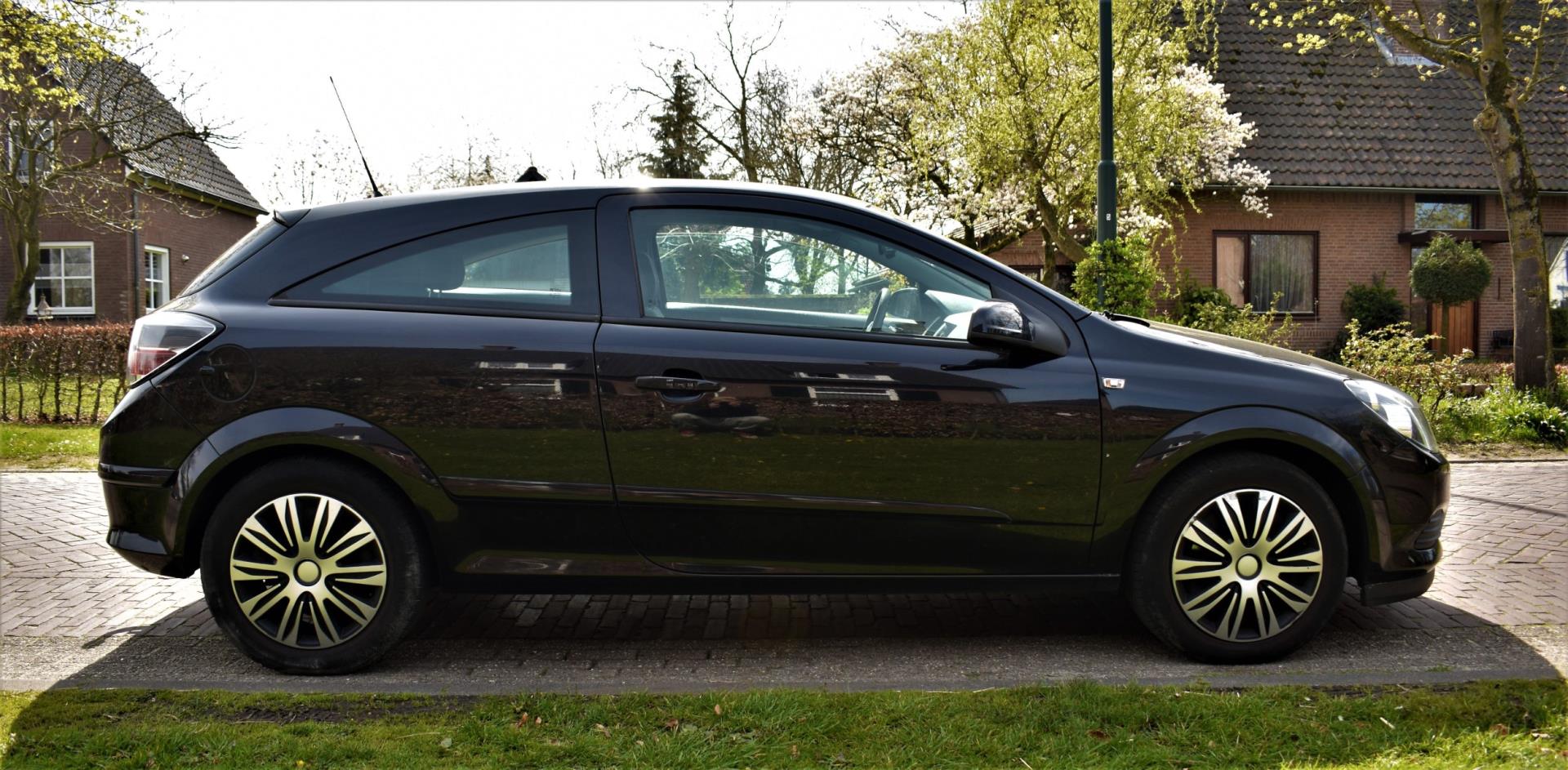 opel-astra-image8.jpg