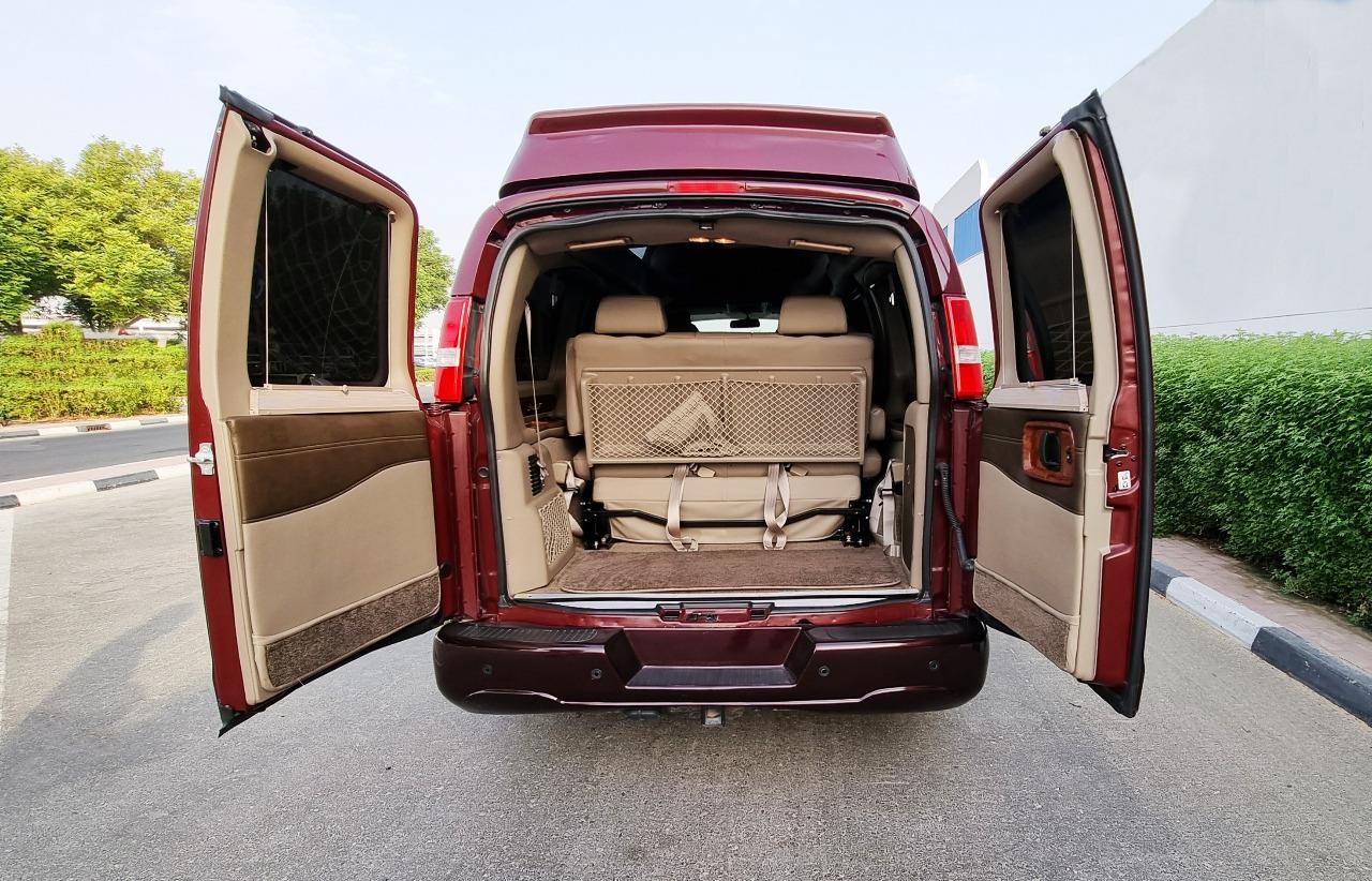 chevy-van-gmc-savana-4x4-chevy-van-image4.jpg