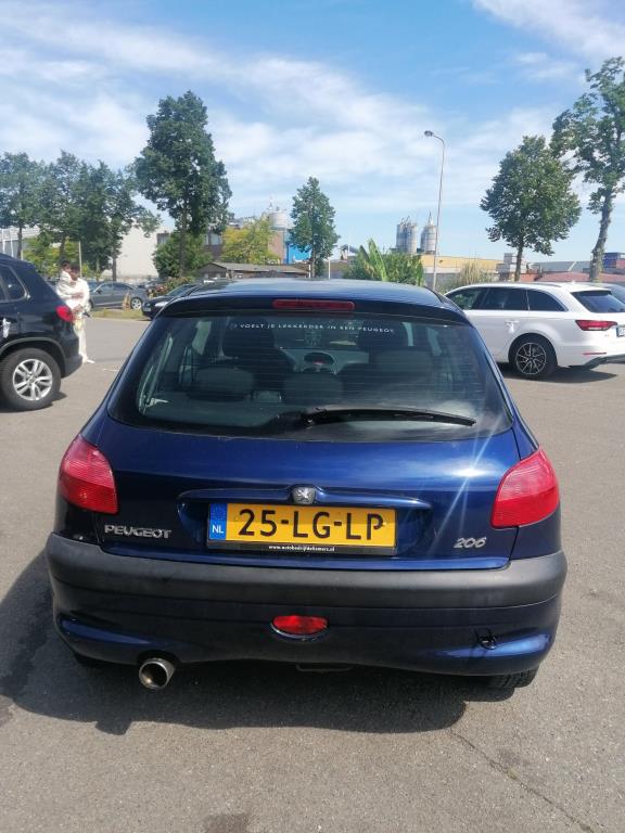peugeot-206-image5.jpg