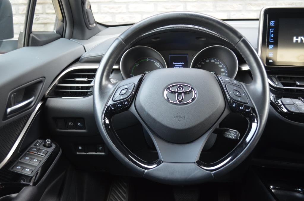toyota-c-hr-image8.jpg
