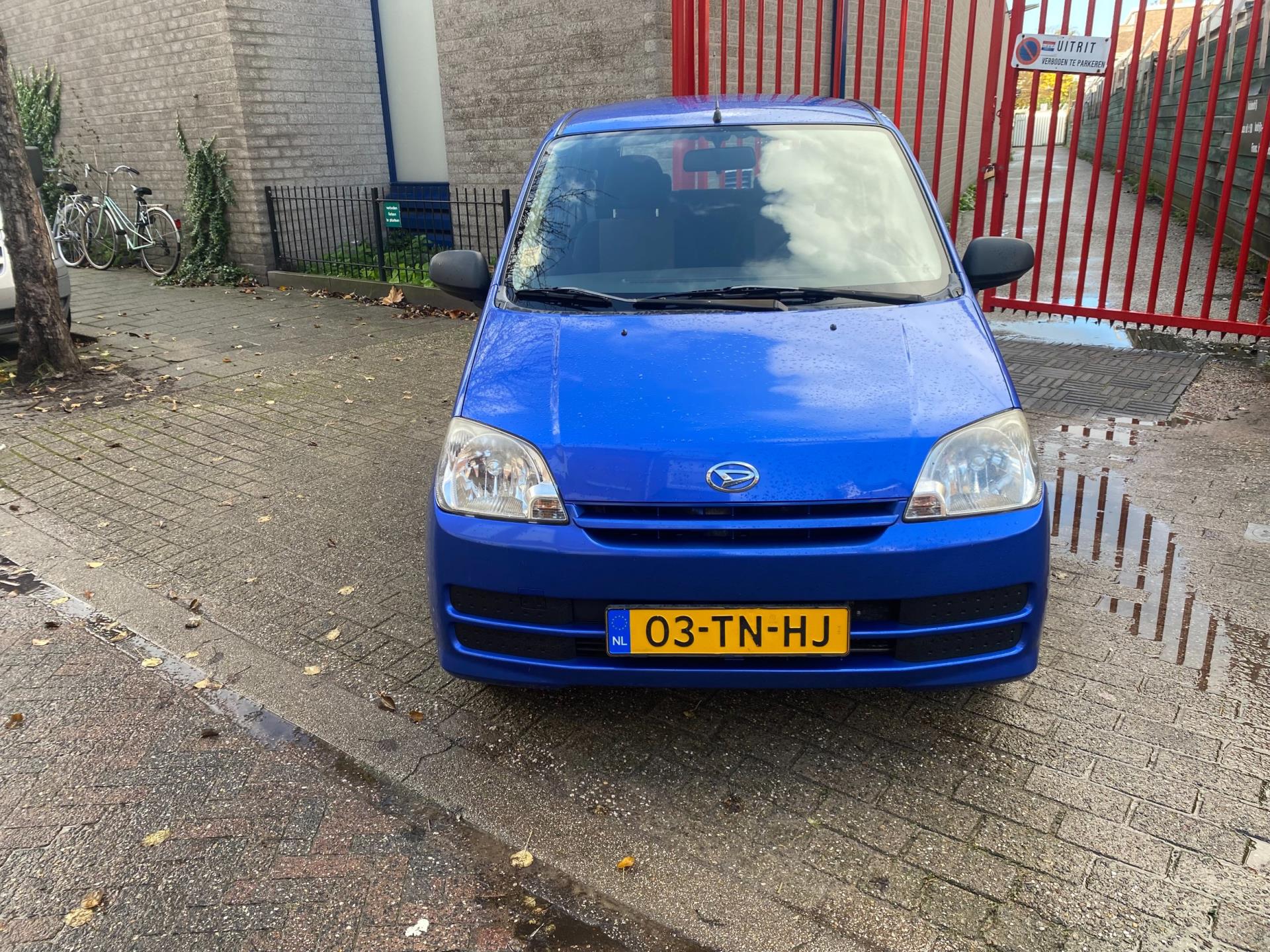 daihatsu-cuore-image2.jpg