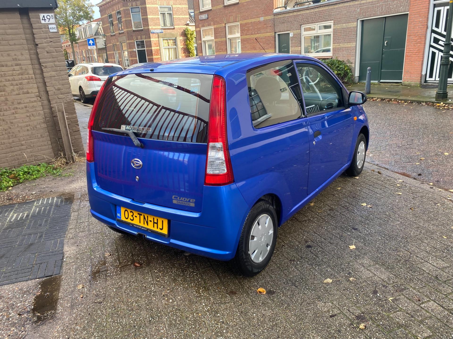 daihatsu-cuore-image5.jpg