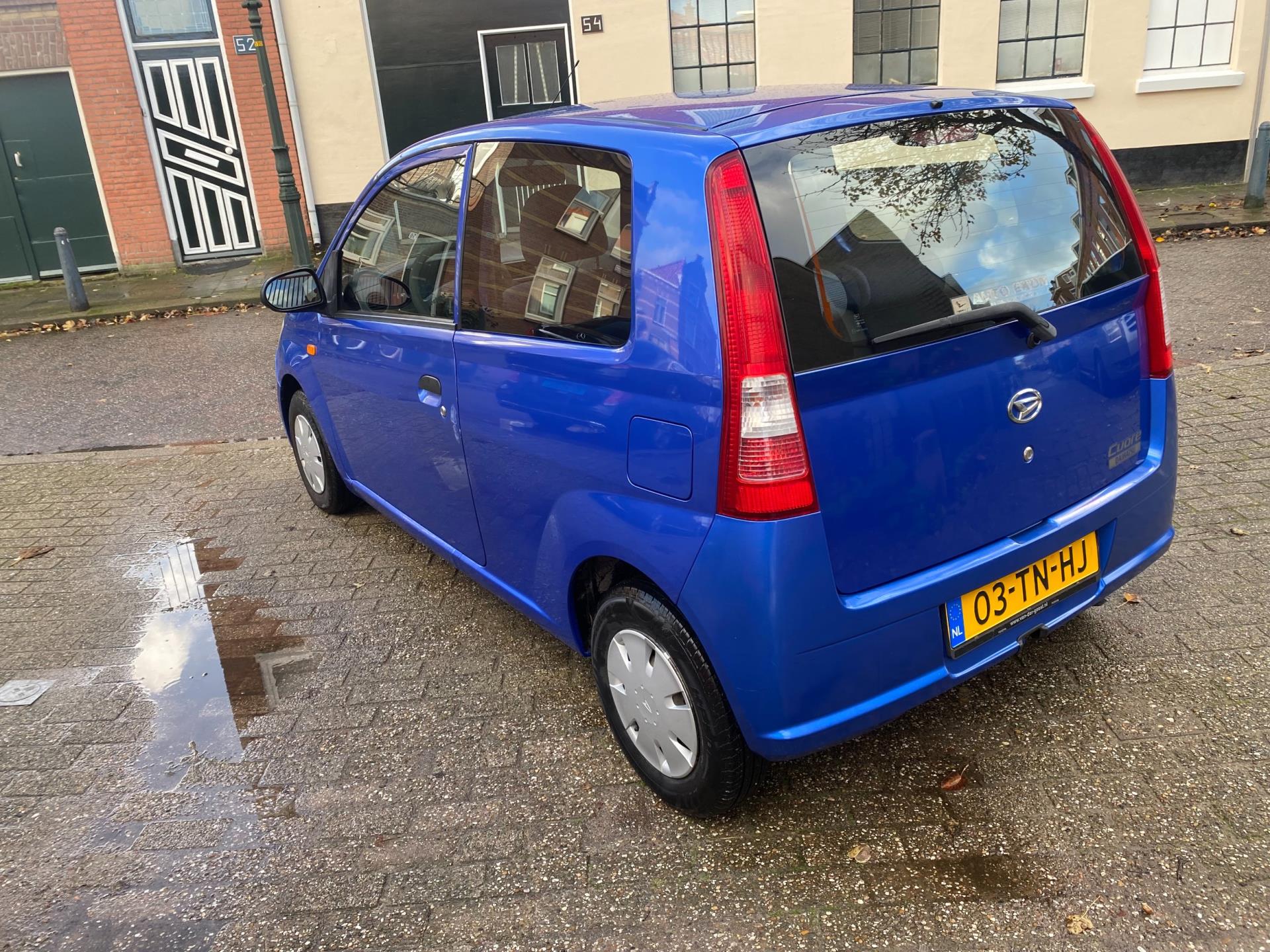 daihatsu-cuore-image7.jpg