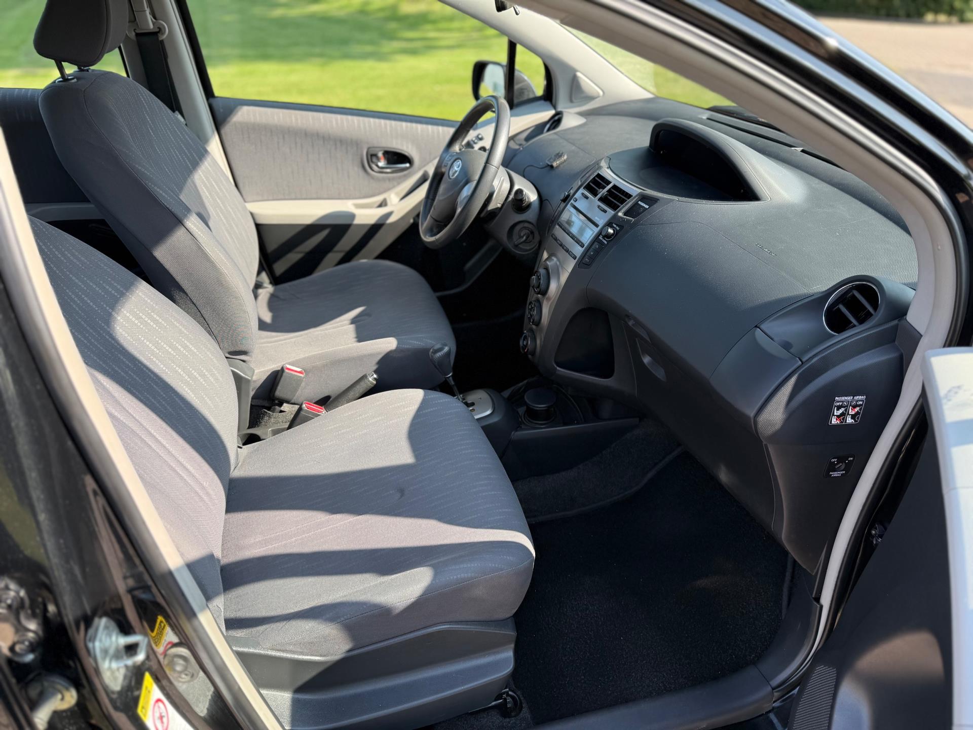 toyota-yaris-image10.jpg