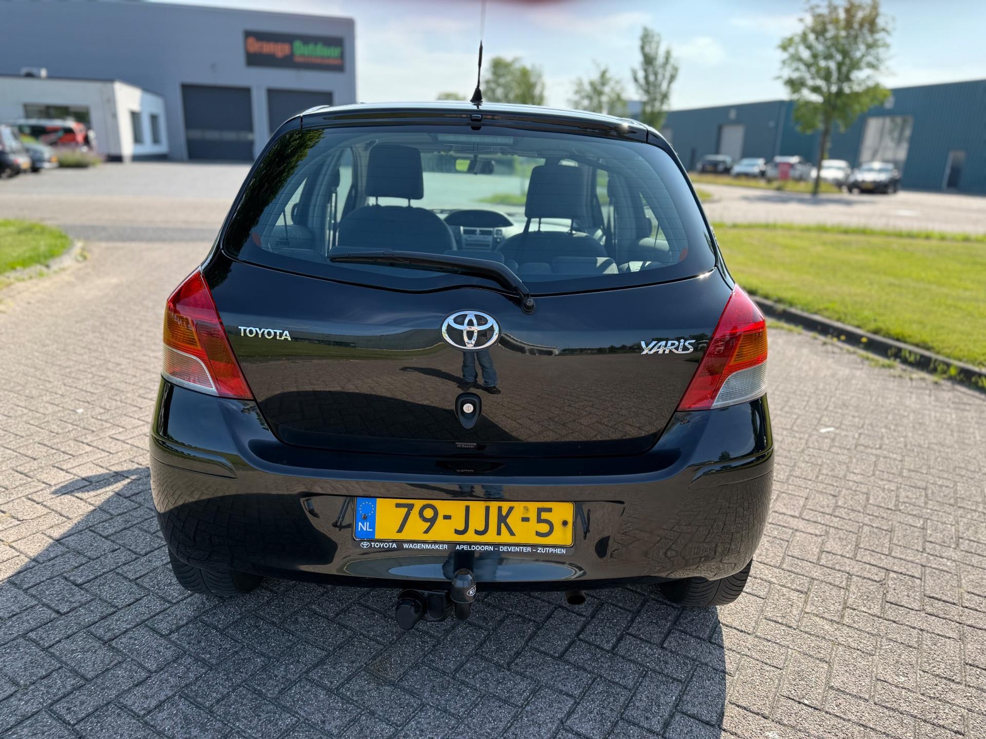 toyota-yaris-image7.jpg