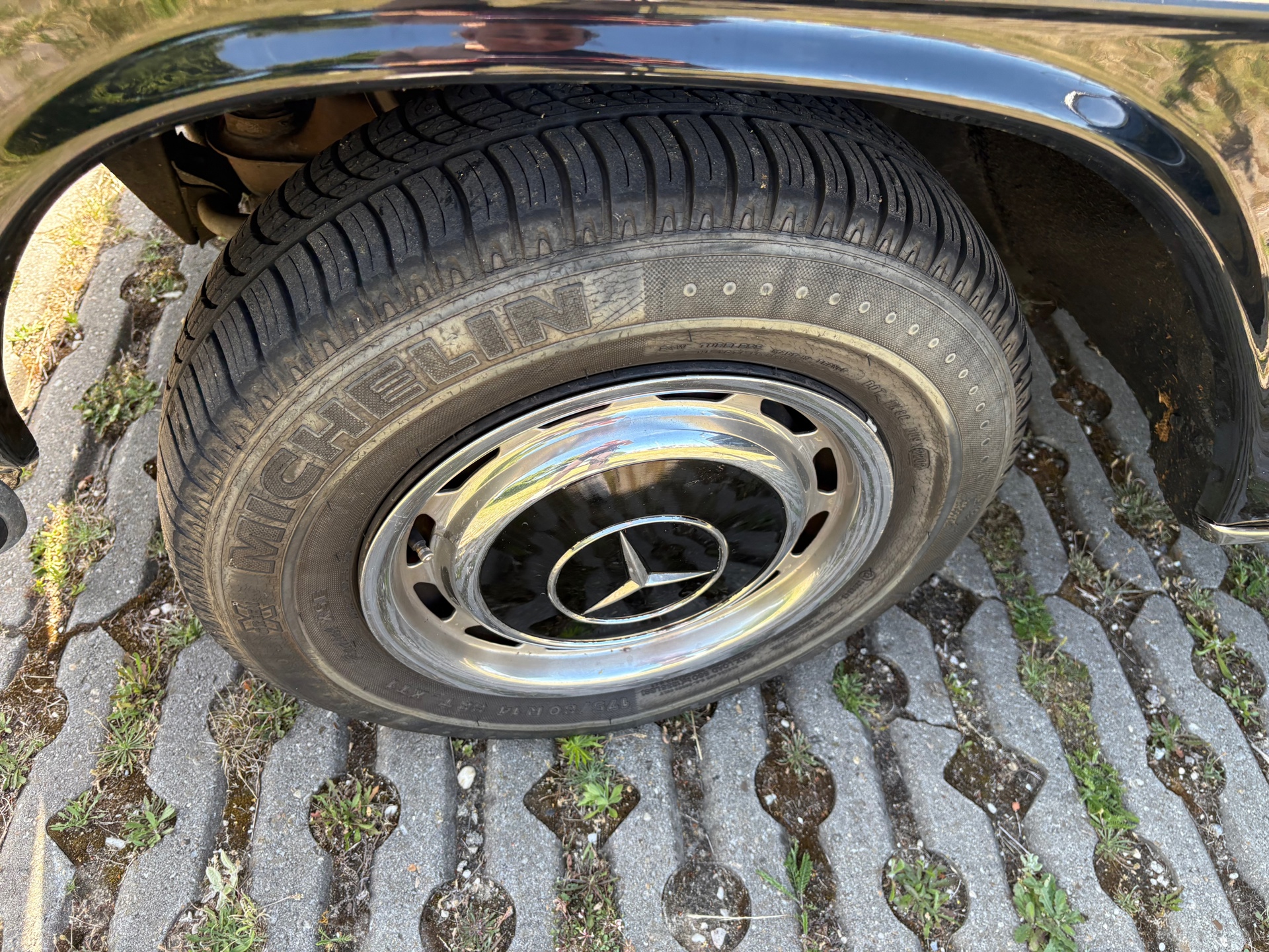 mercedes-benz-200-serie-image7.jpg