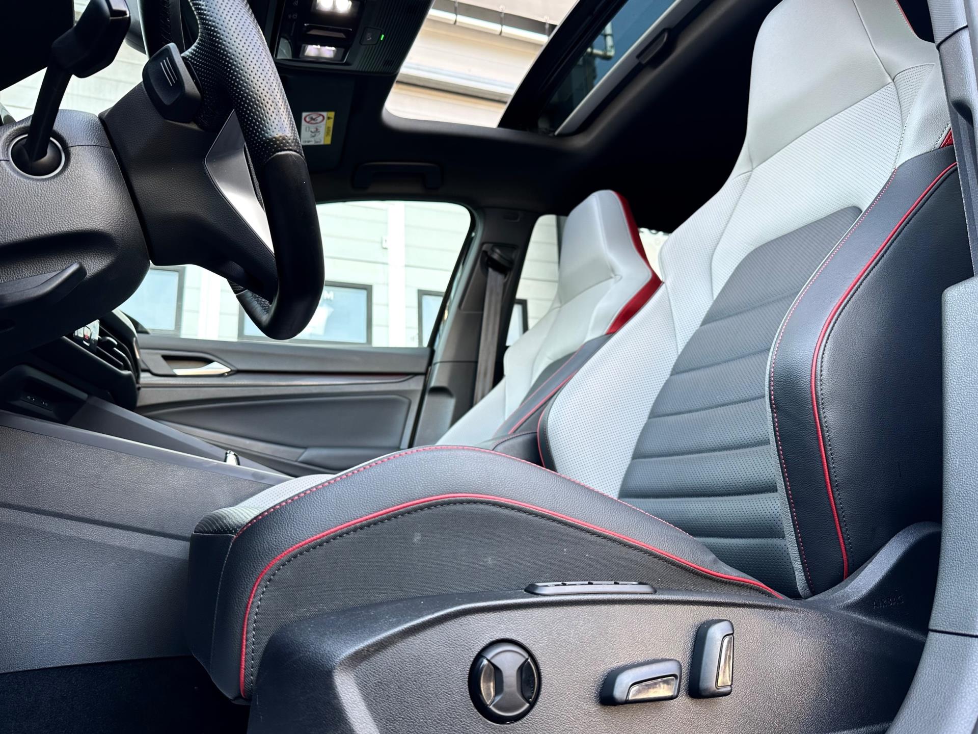 volkswagen-golf-image6.jpg