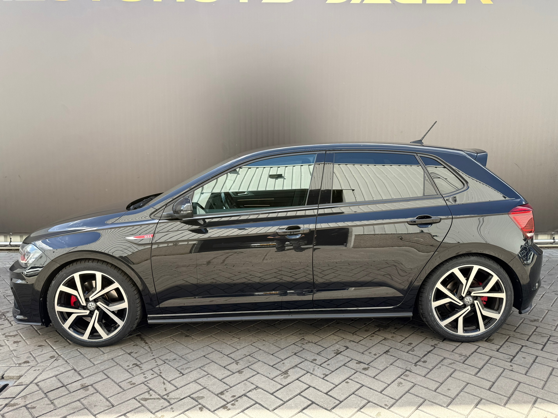 volkswagen-polo-image4.jpg