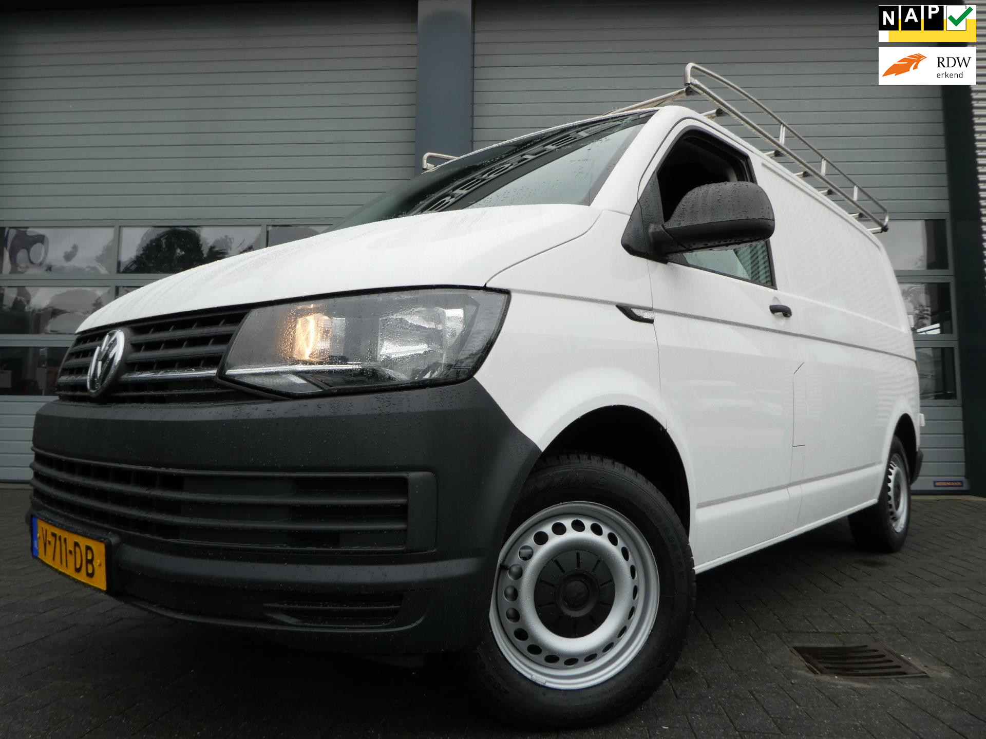 380547289/volkswagen-transporter-image1.jpg