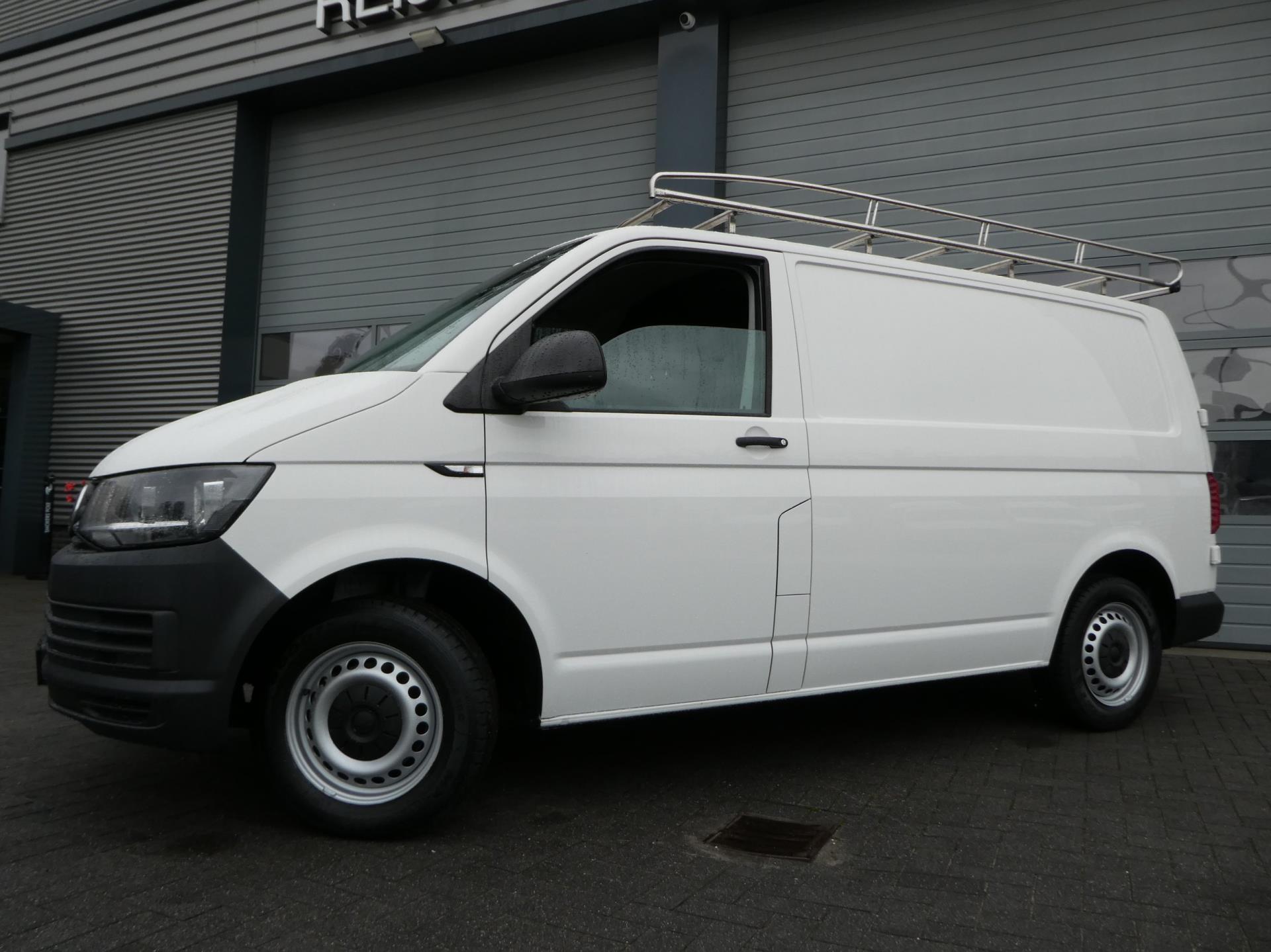 volkswagen-transporter-image2.jpg