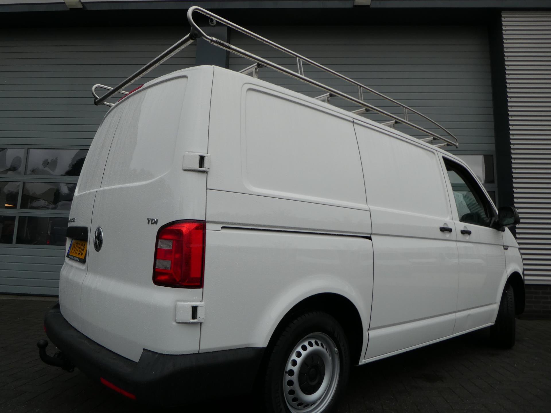 volkswagen-transporter-image5.jpg
