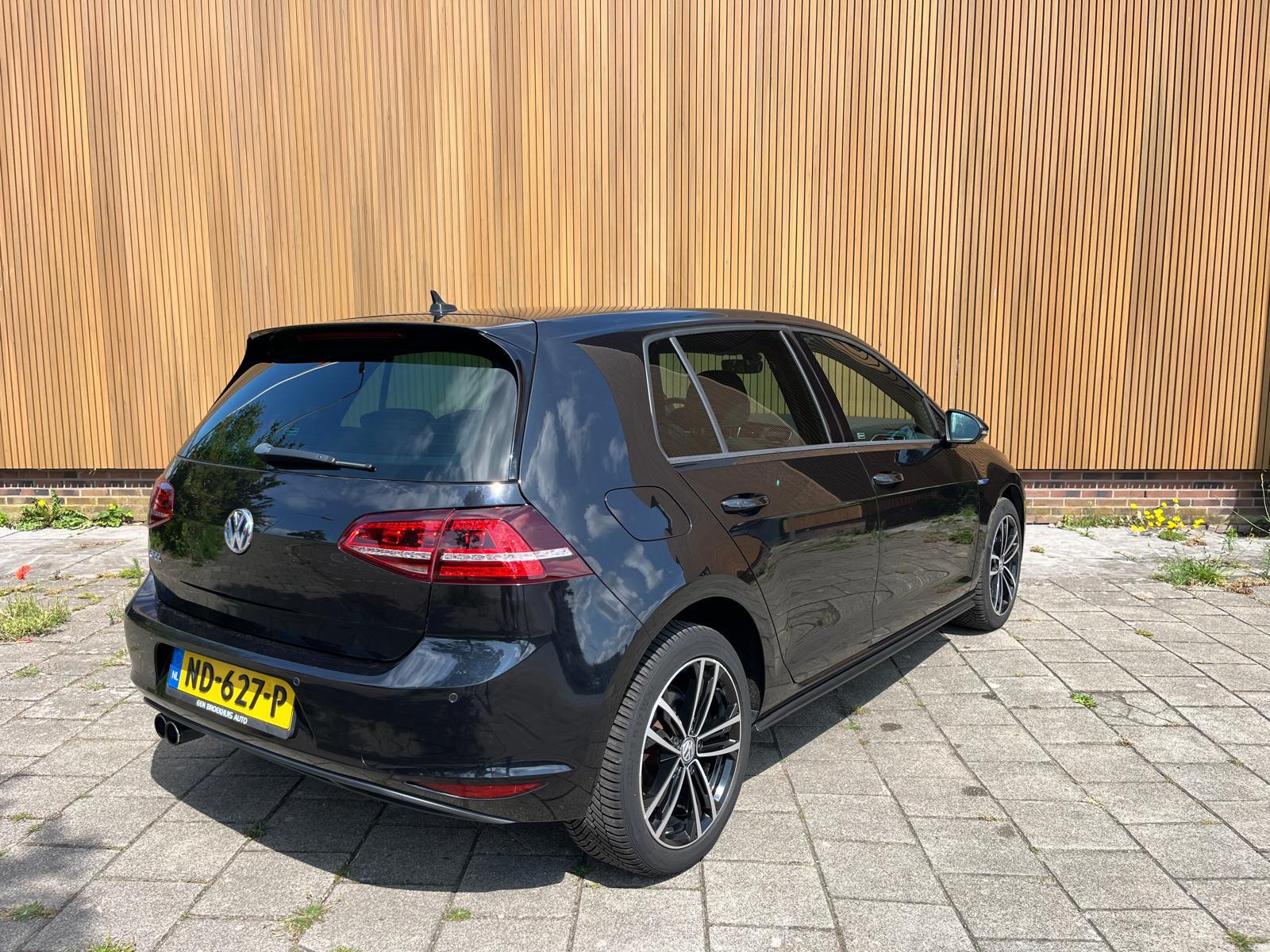 volkswagen-golf-image6.jpg