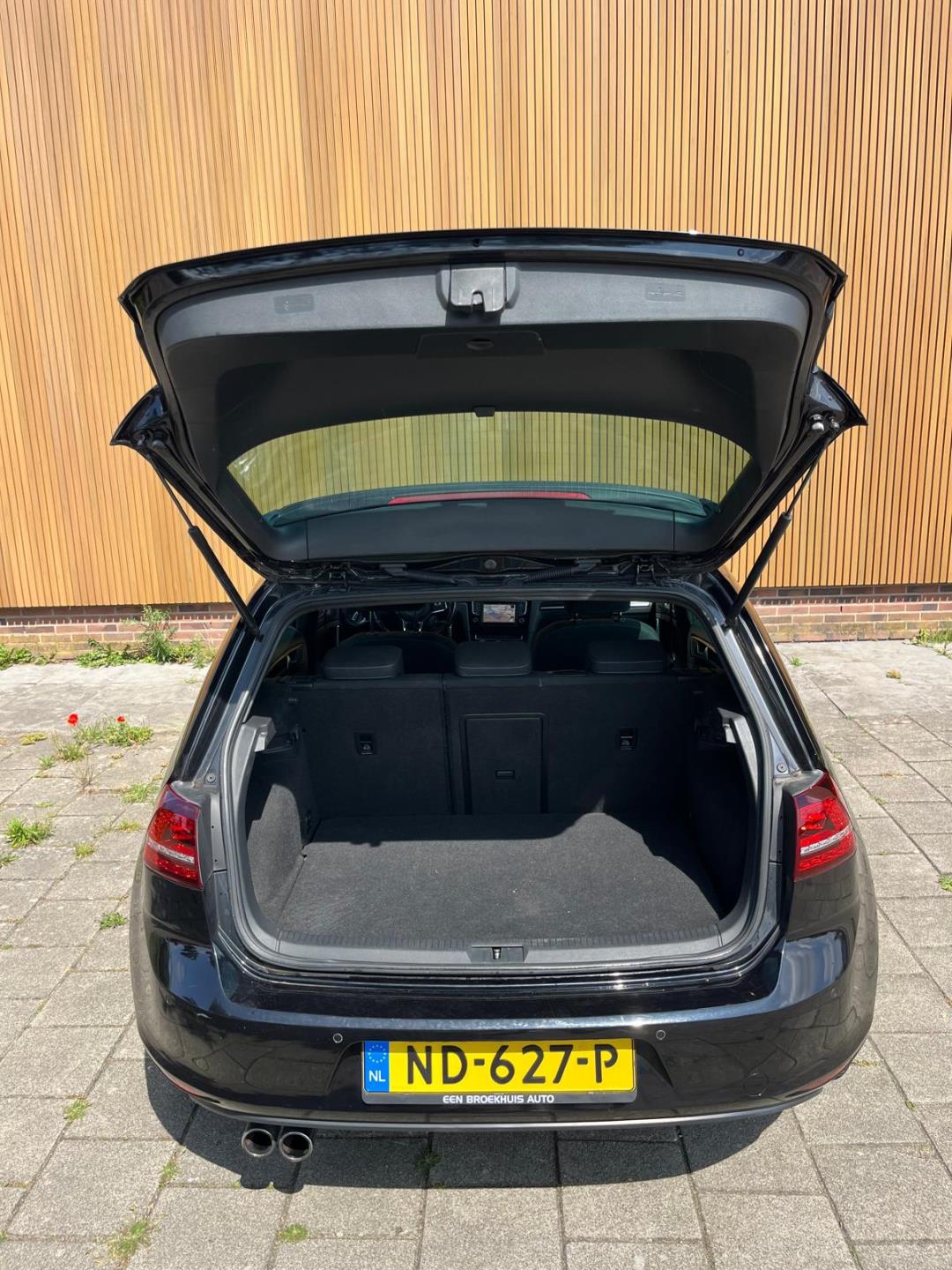 volkswagen-golf-image8.jpg