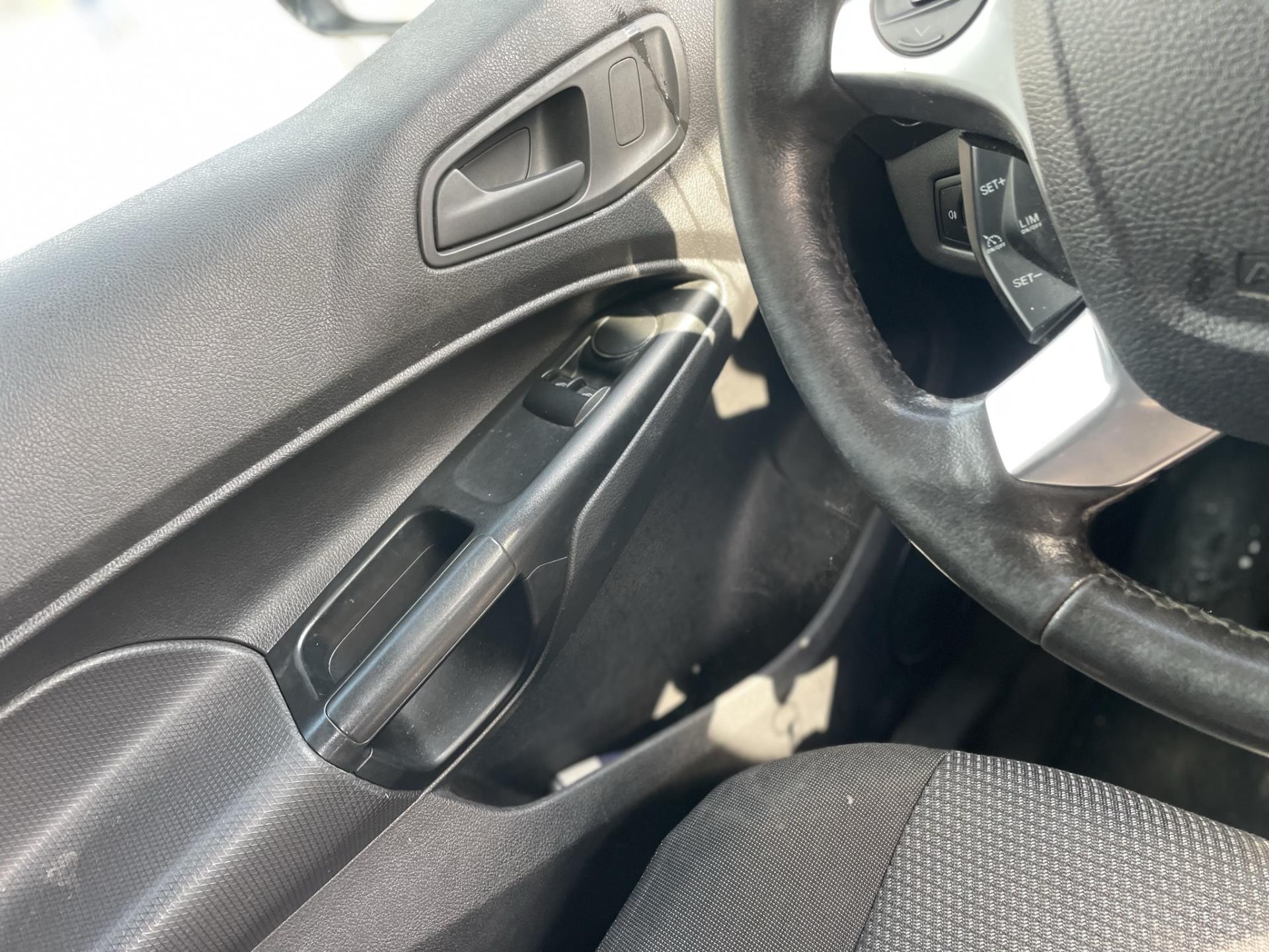 ford-transit-connect-image10.jpg