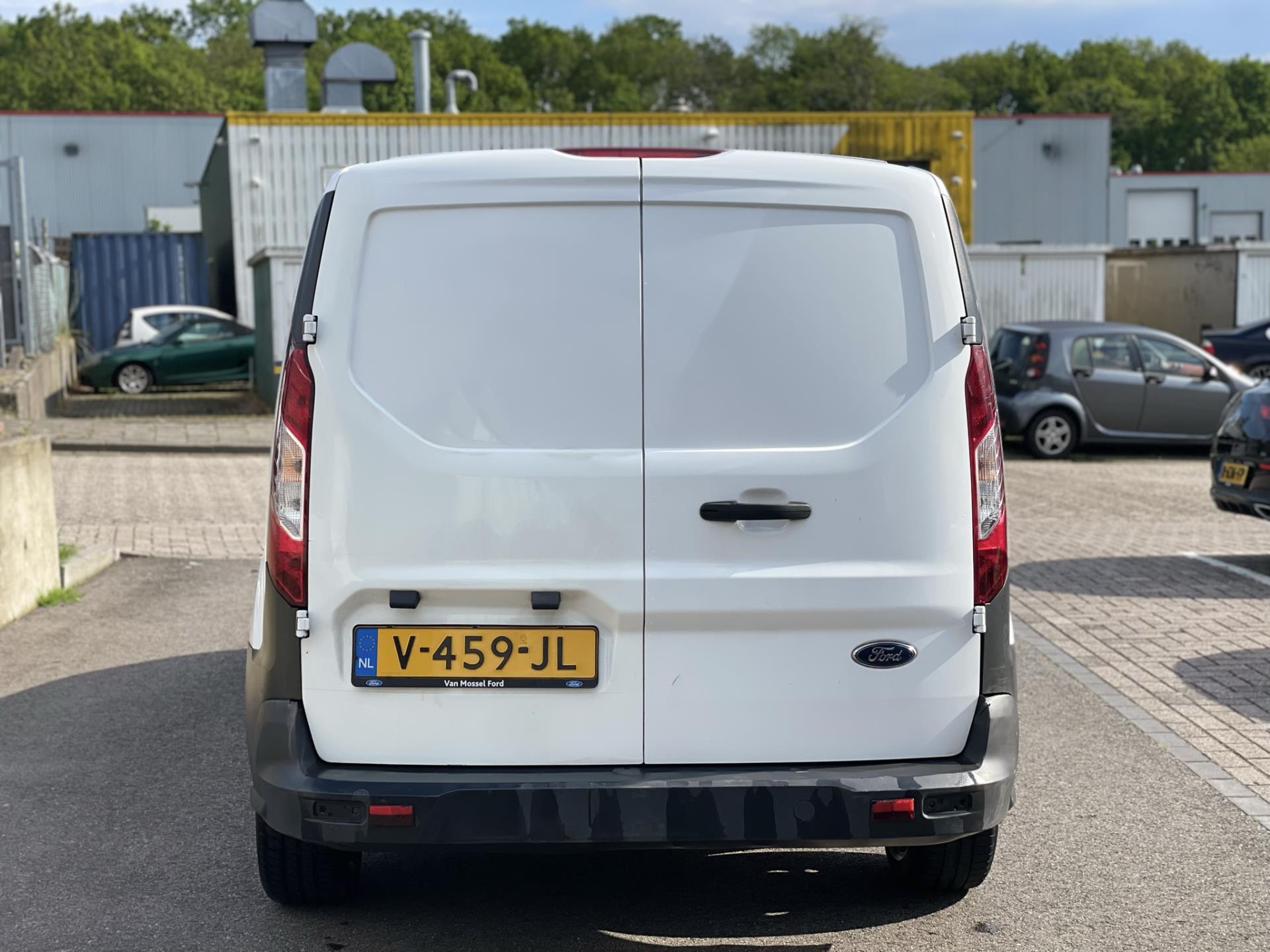 ford-transit-connect-image5.jpg
