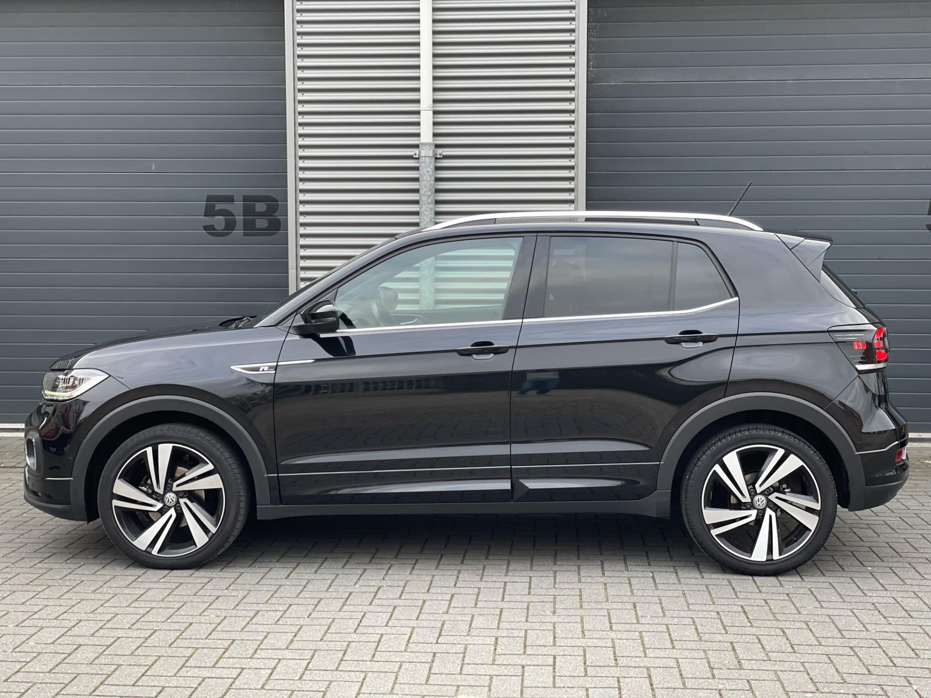 volkswagen-t-cross-image2.jpg