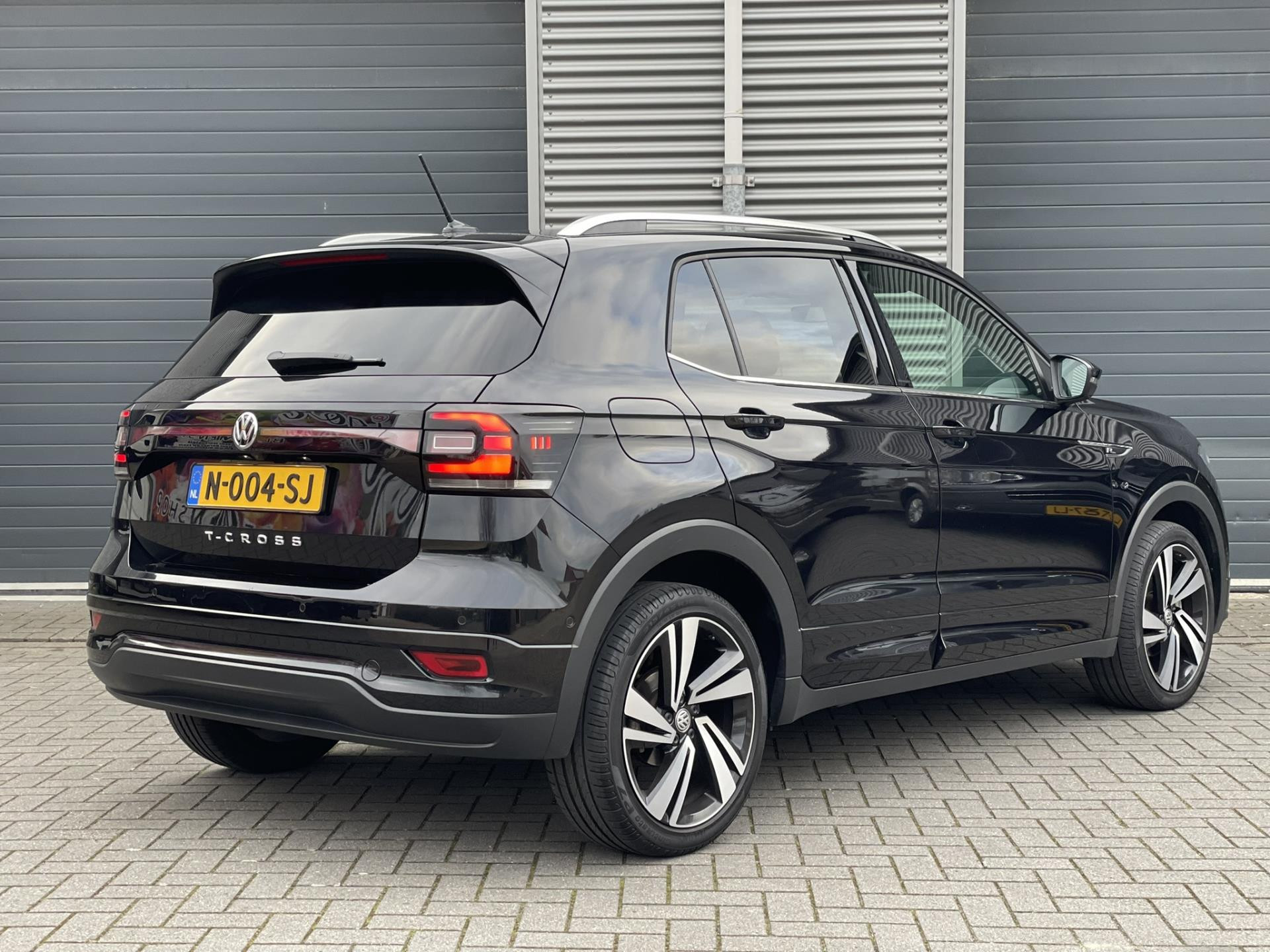 volkswagen-t-cross-image4.jpg