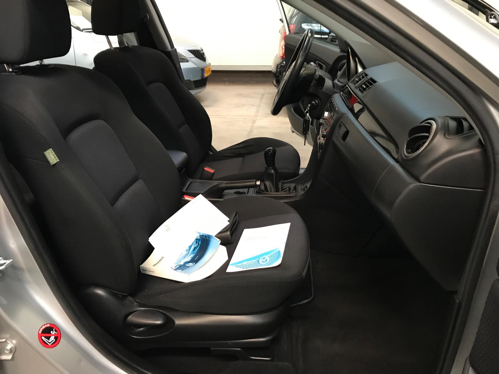 mazda-3-image8.jpg