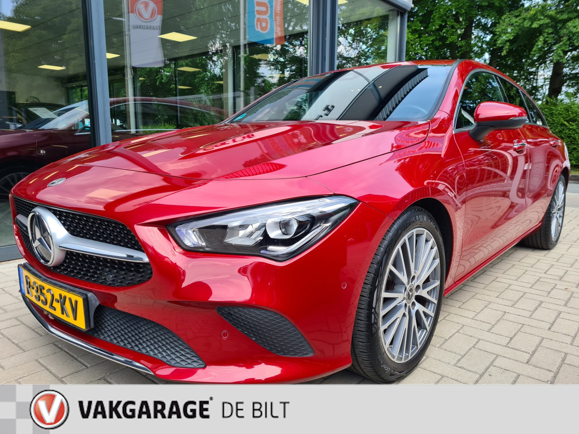 384232965/mercedes-benz-cla-klasse-image1.jpg