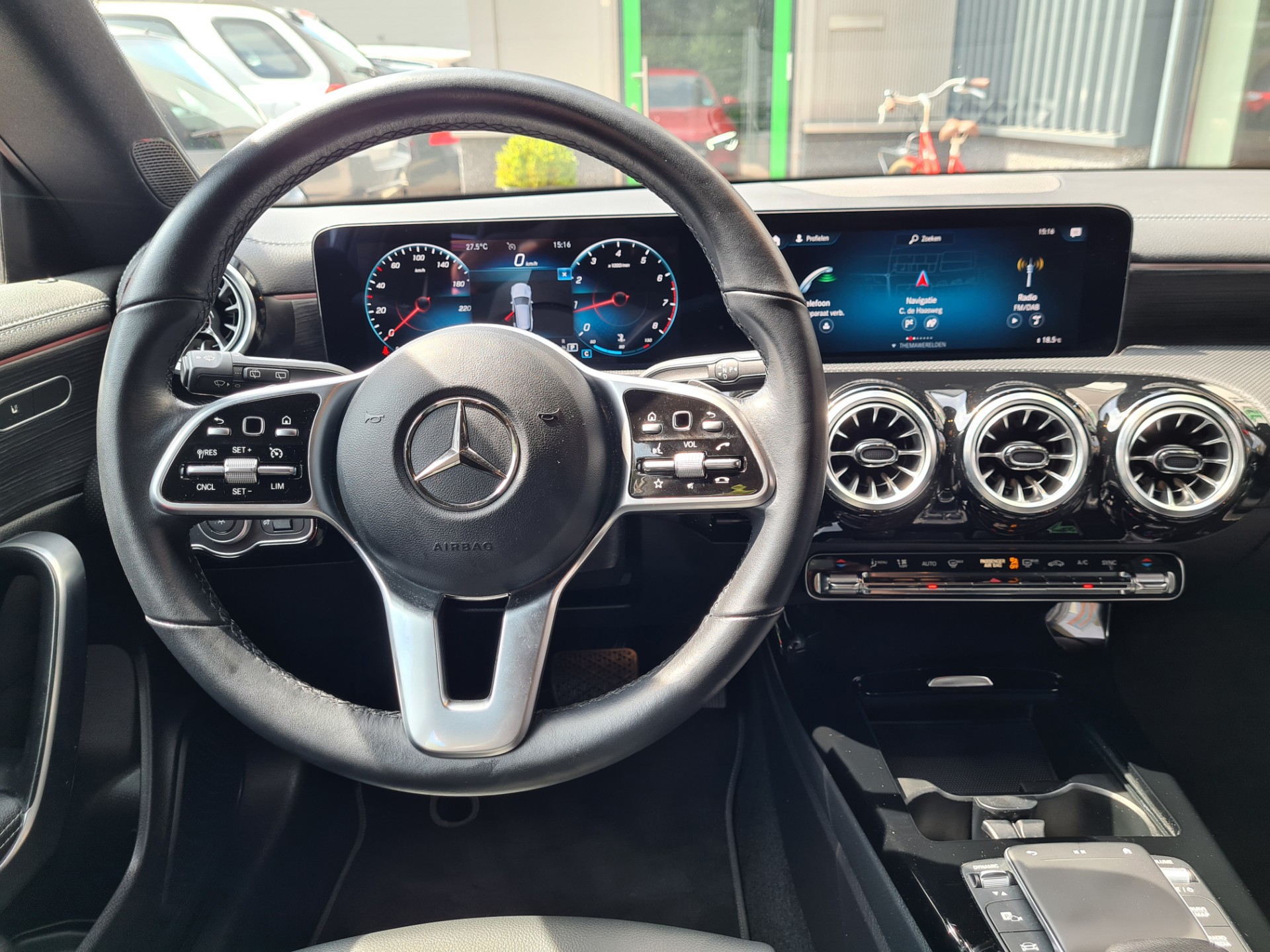 mercedes-benz-cla-klasse-image8.jpg