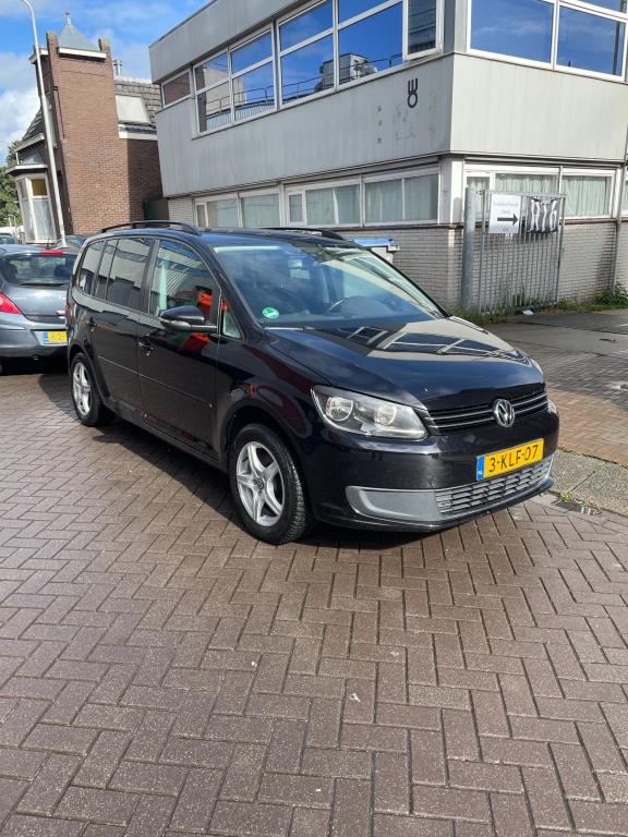 volkswagen-touran-image3.jpg