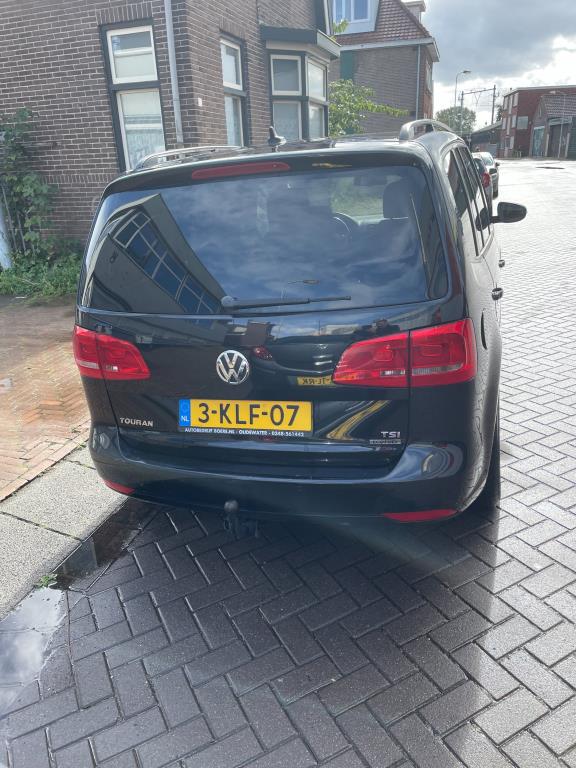 volkswagen-touran-image6.jpg