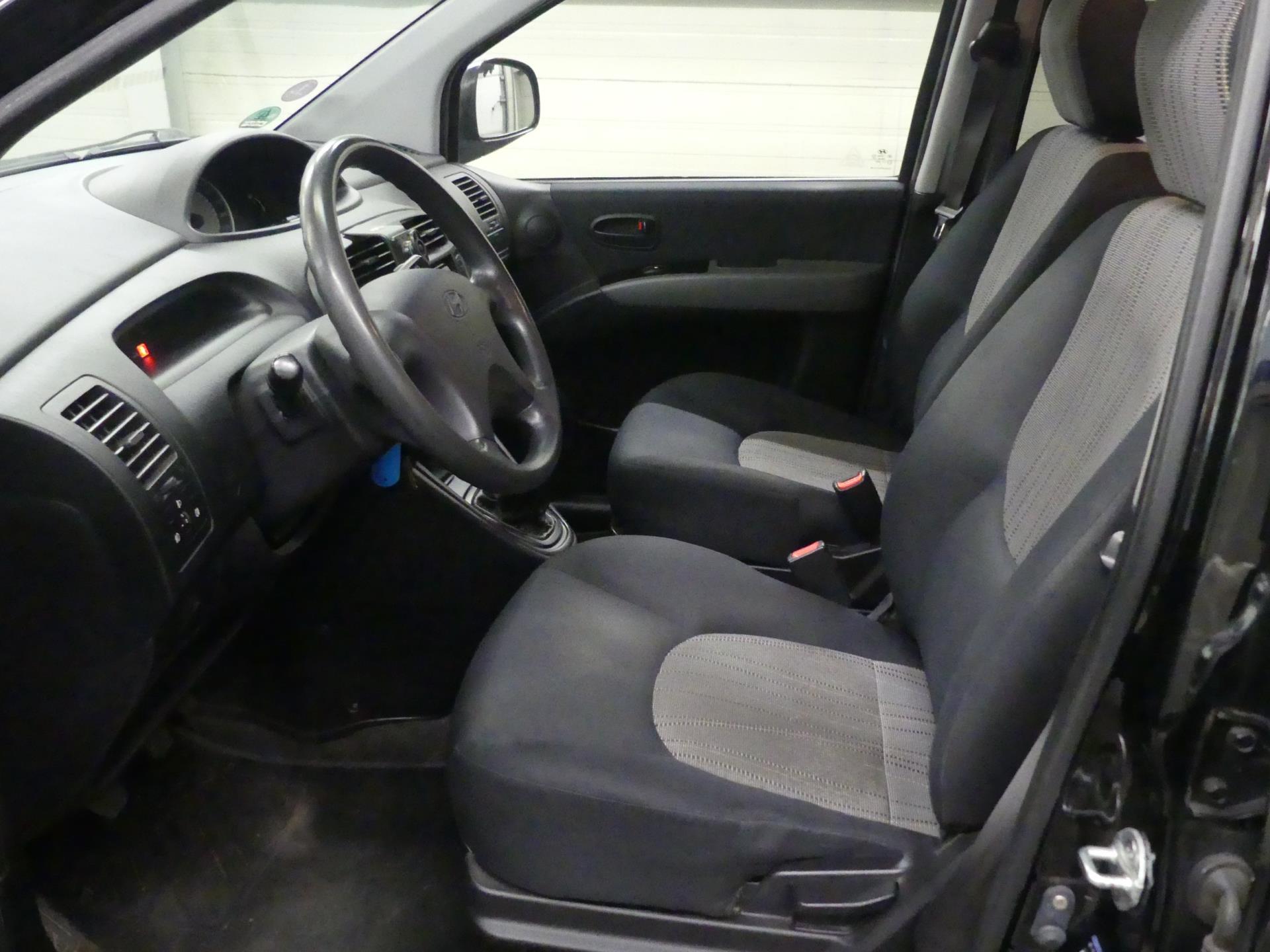 hyundai-matrix-image2.jpg