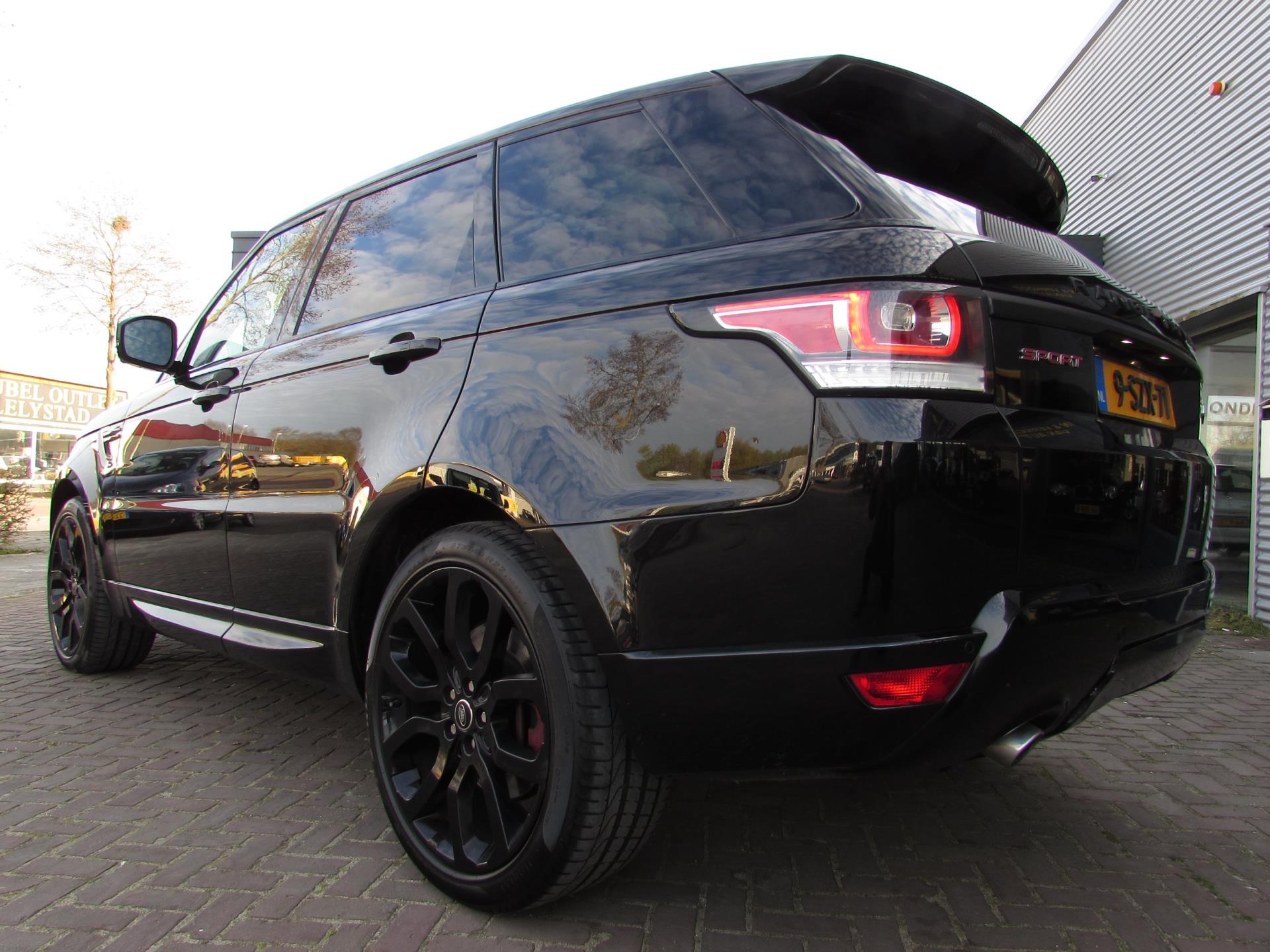 land-rover-range-rover-sport-image7.jpg