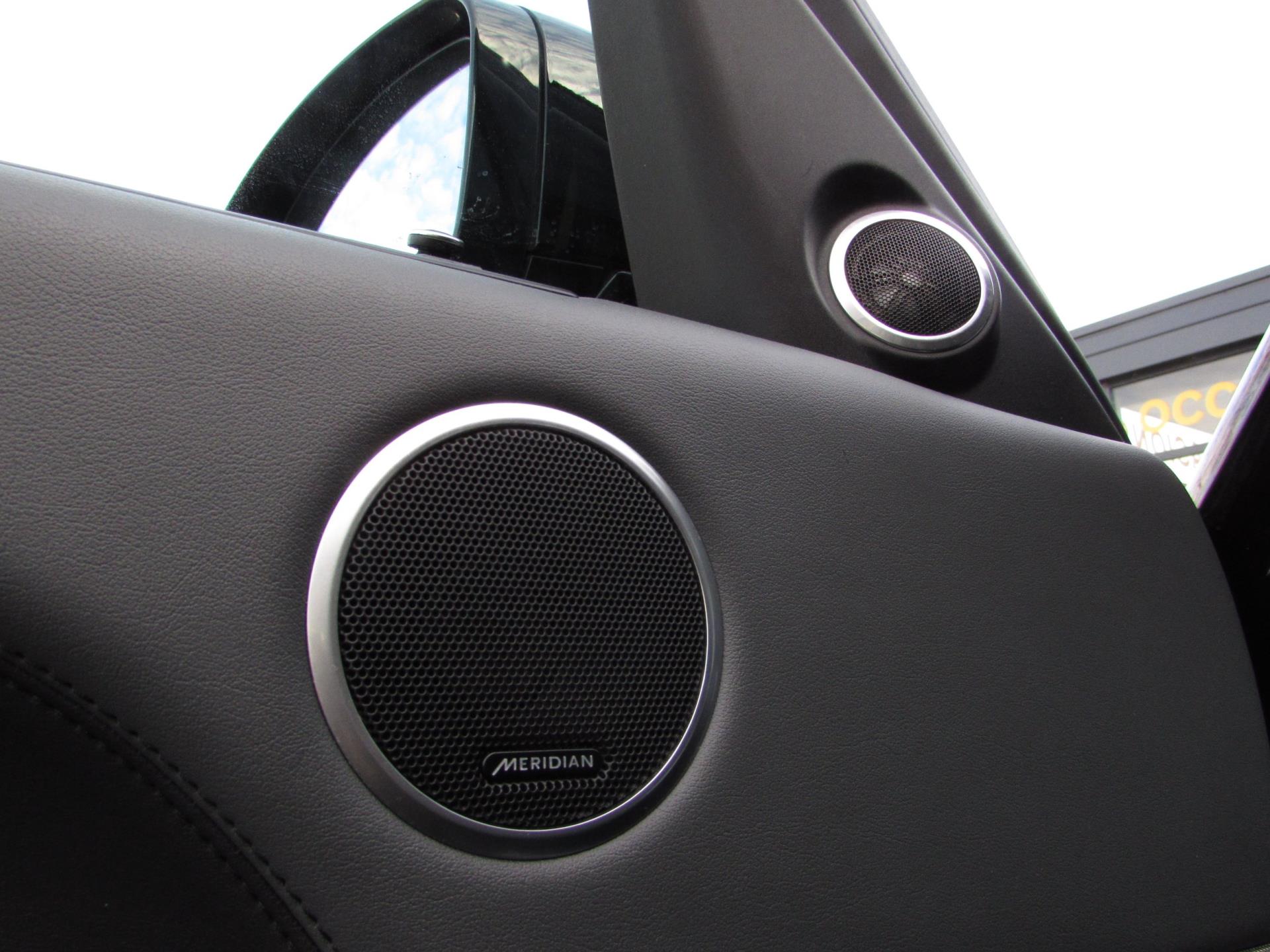 land-rover-range-rover-sport-image9.jpg