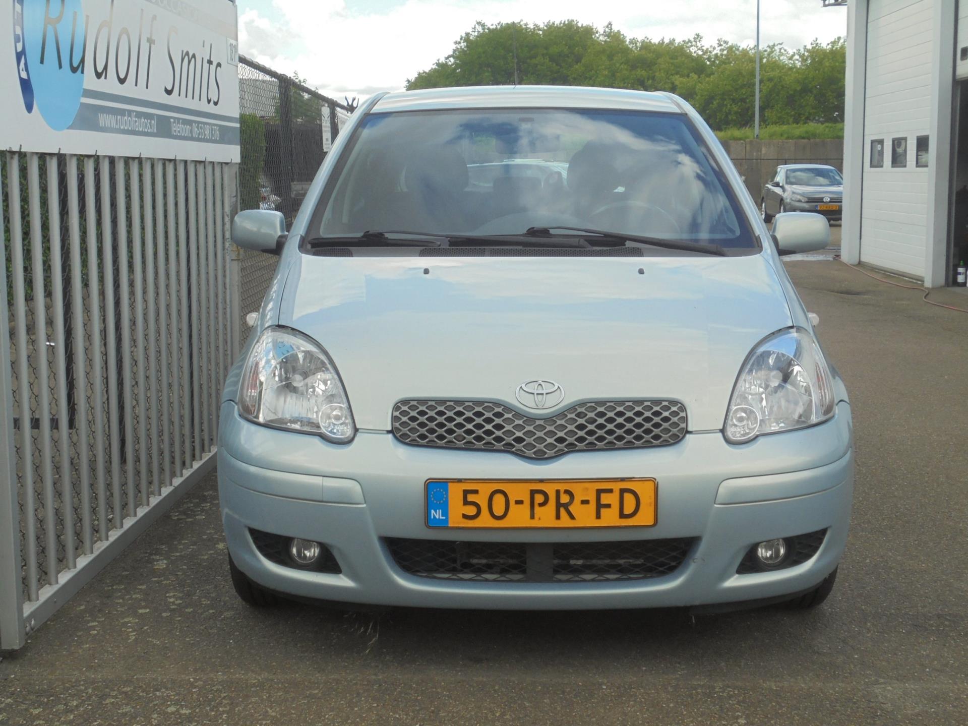 toyota-yaris-image3.jpg