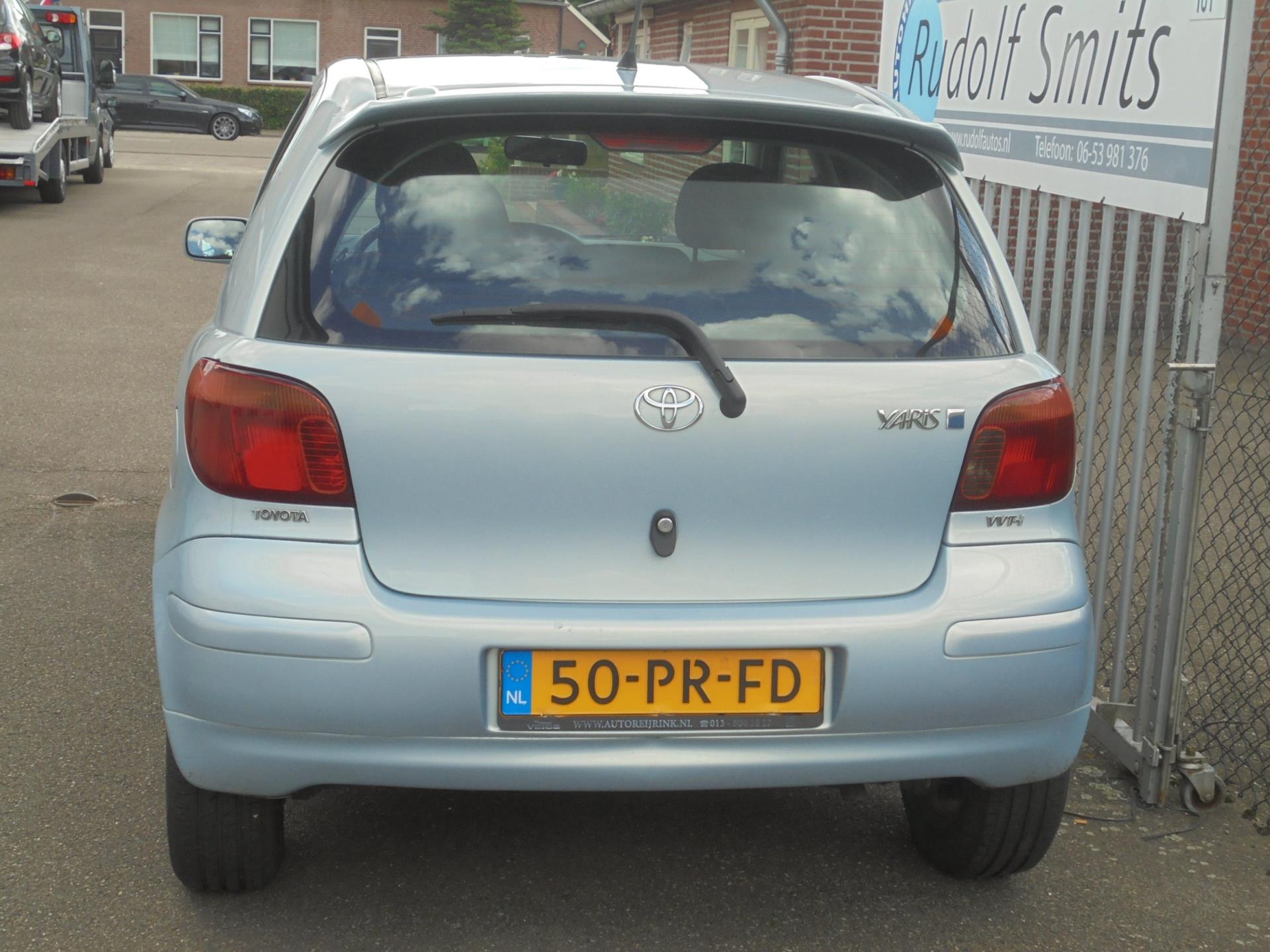 toyota-yaris-image4.jpg