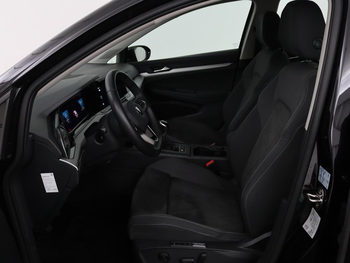 volkswagen-golf-variant-image4.jpg