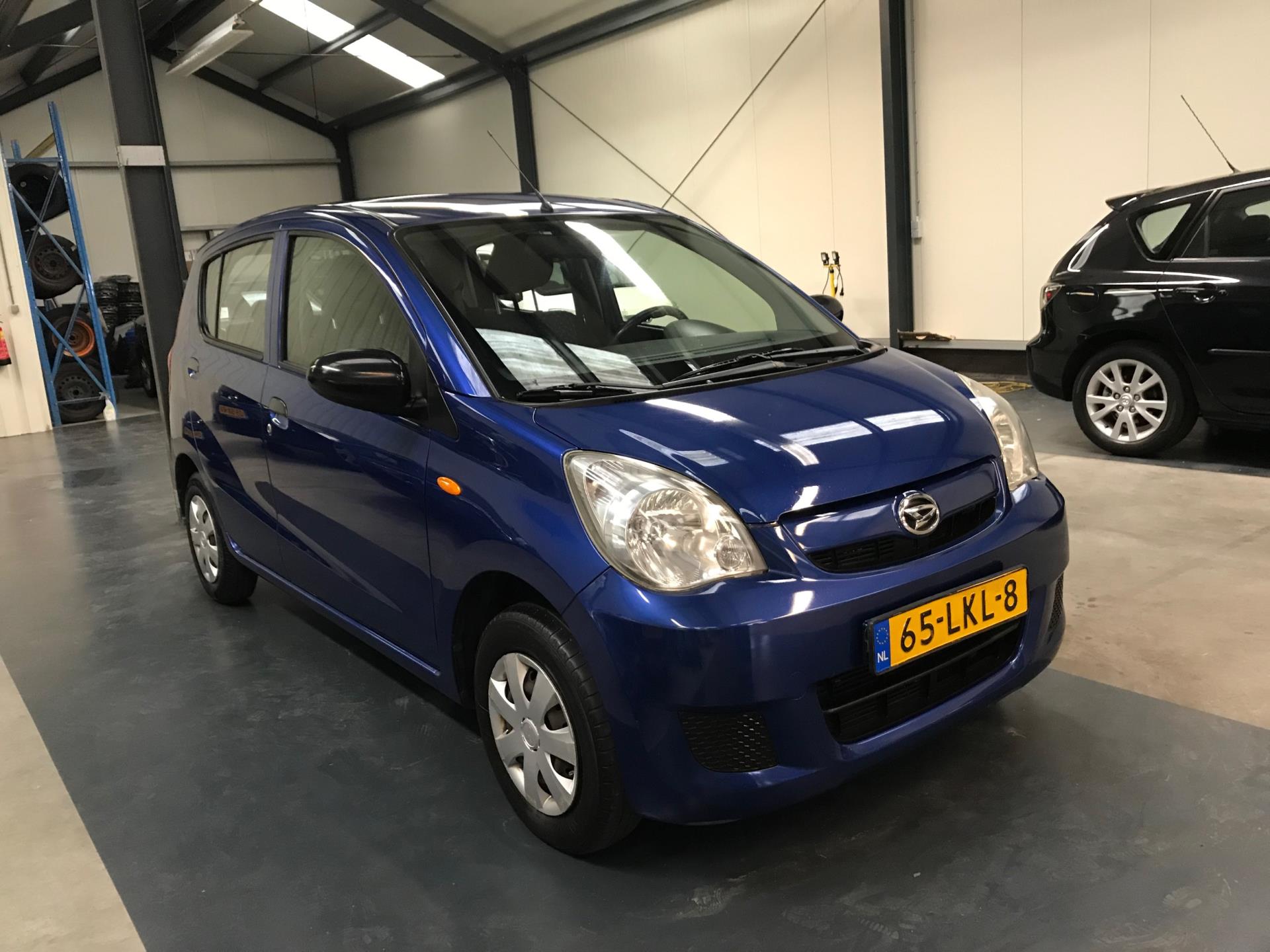 daihatsu-cuore-image2.jpg