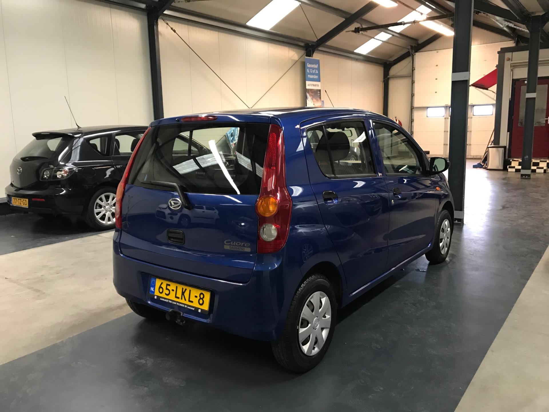 daihatsu-cuore-image3.jpg