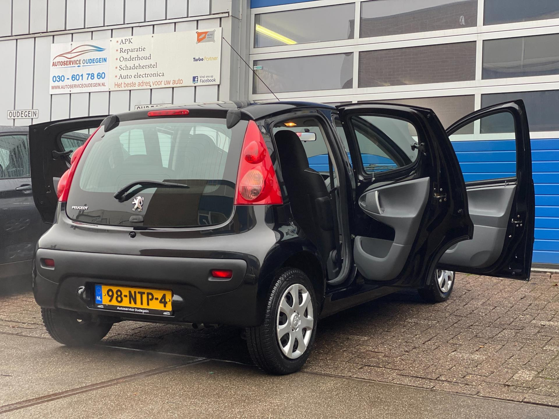 peugeot-107-image6.jpg