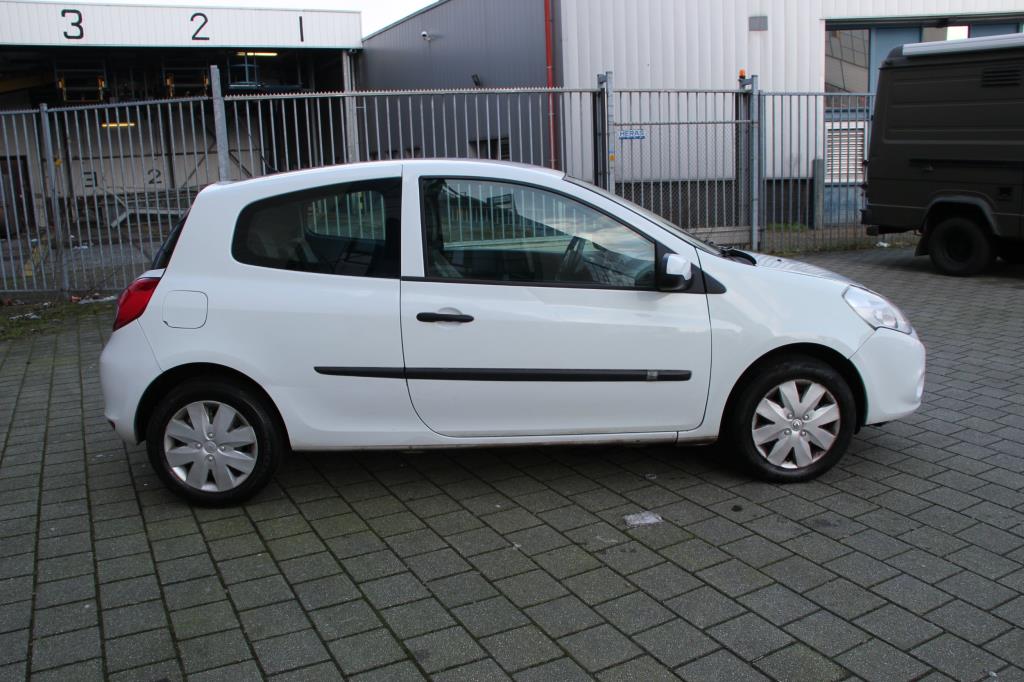 renault-clio-image6.jpg