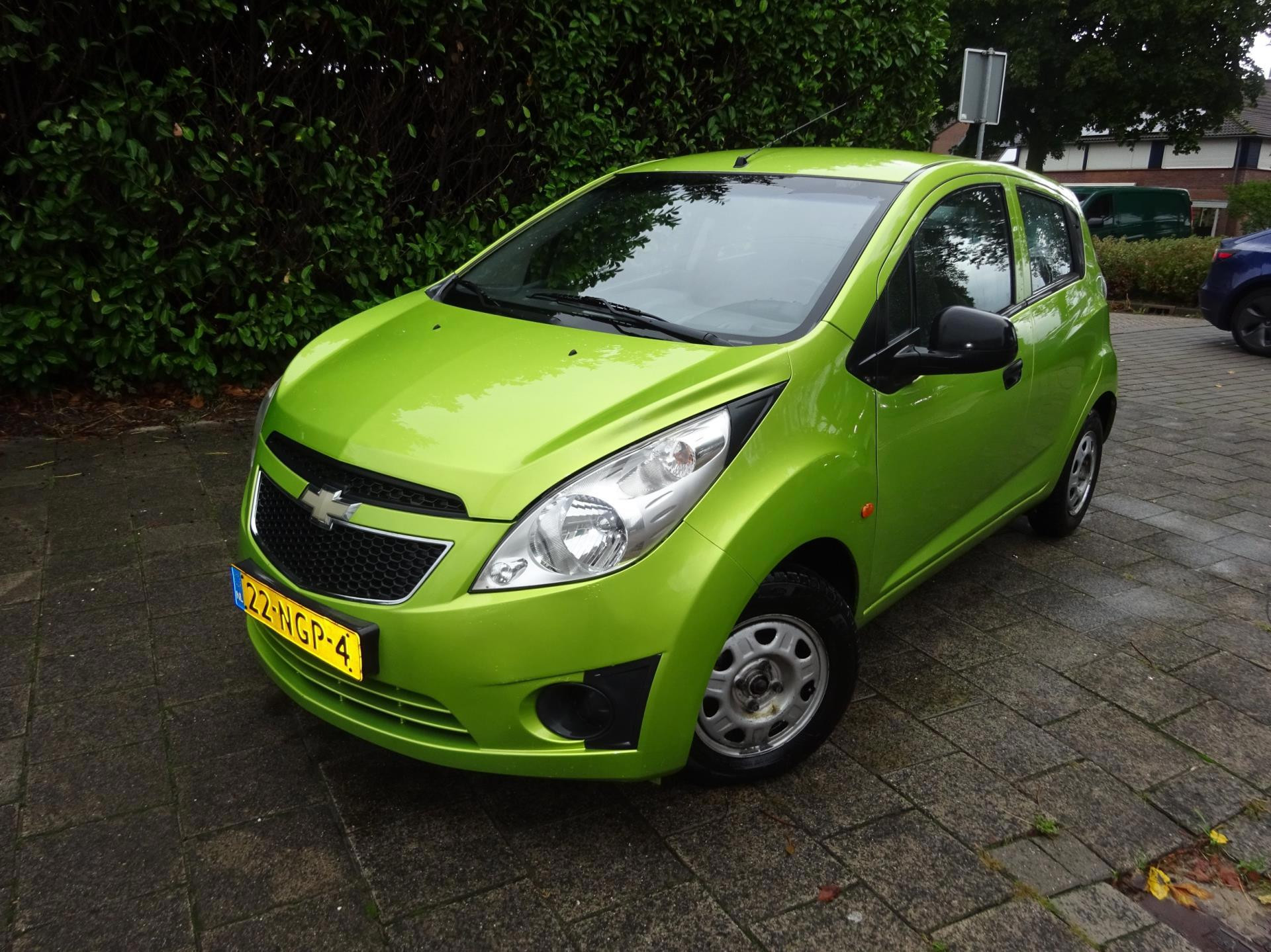 399575327/chevrolet-spark-image1.jpg