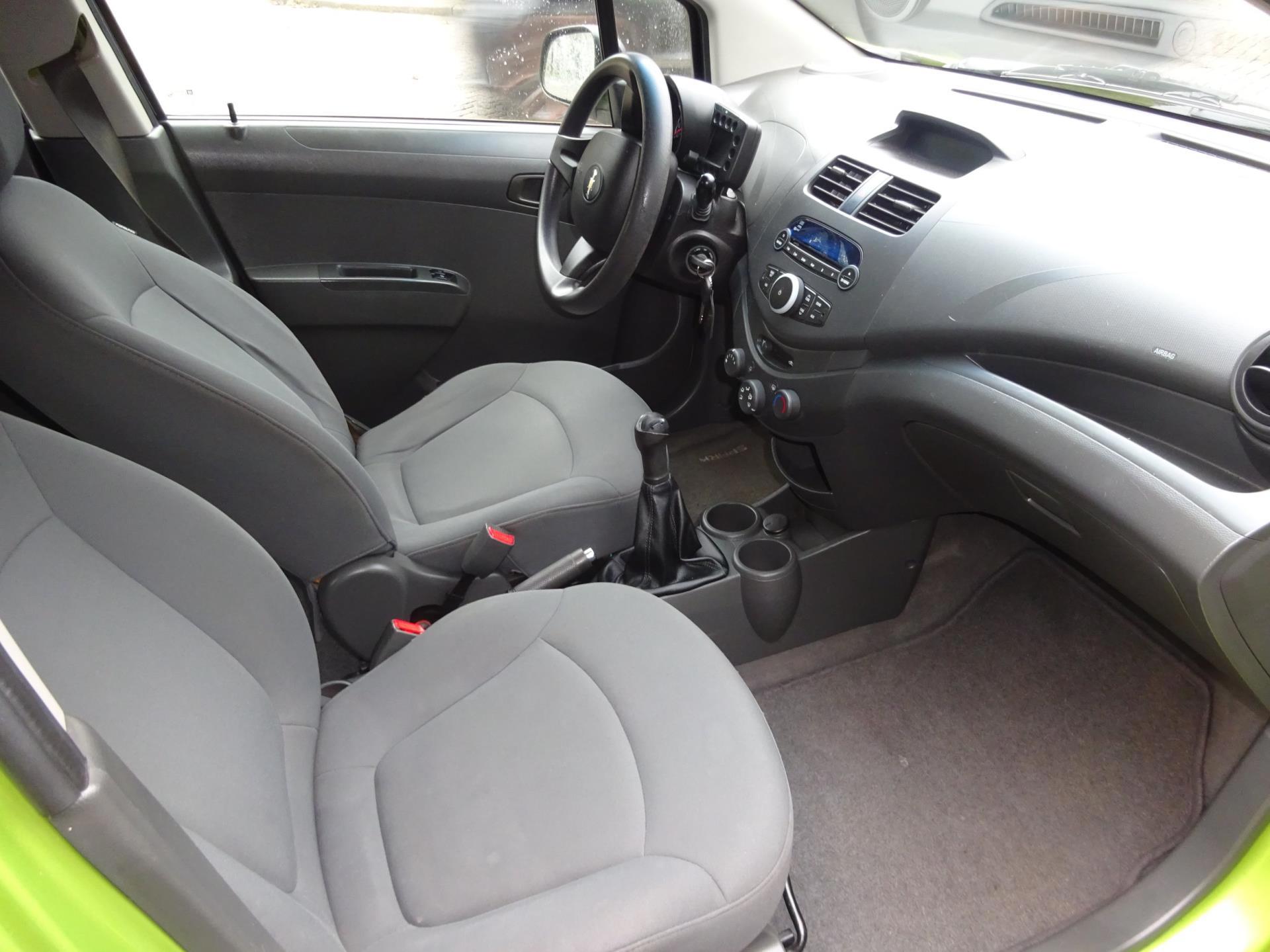 chevrolet-spark-image8.jpg
