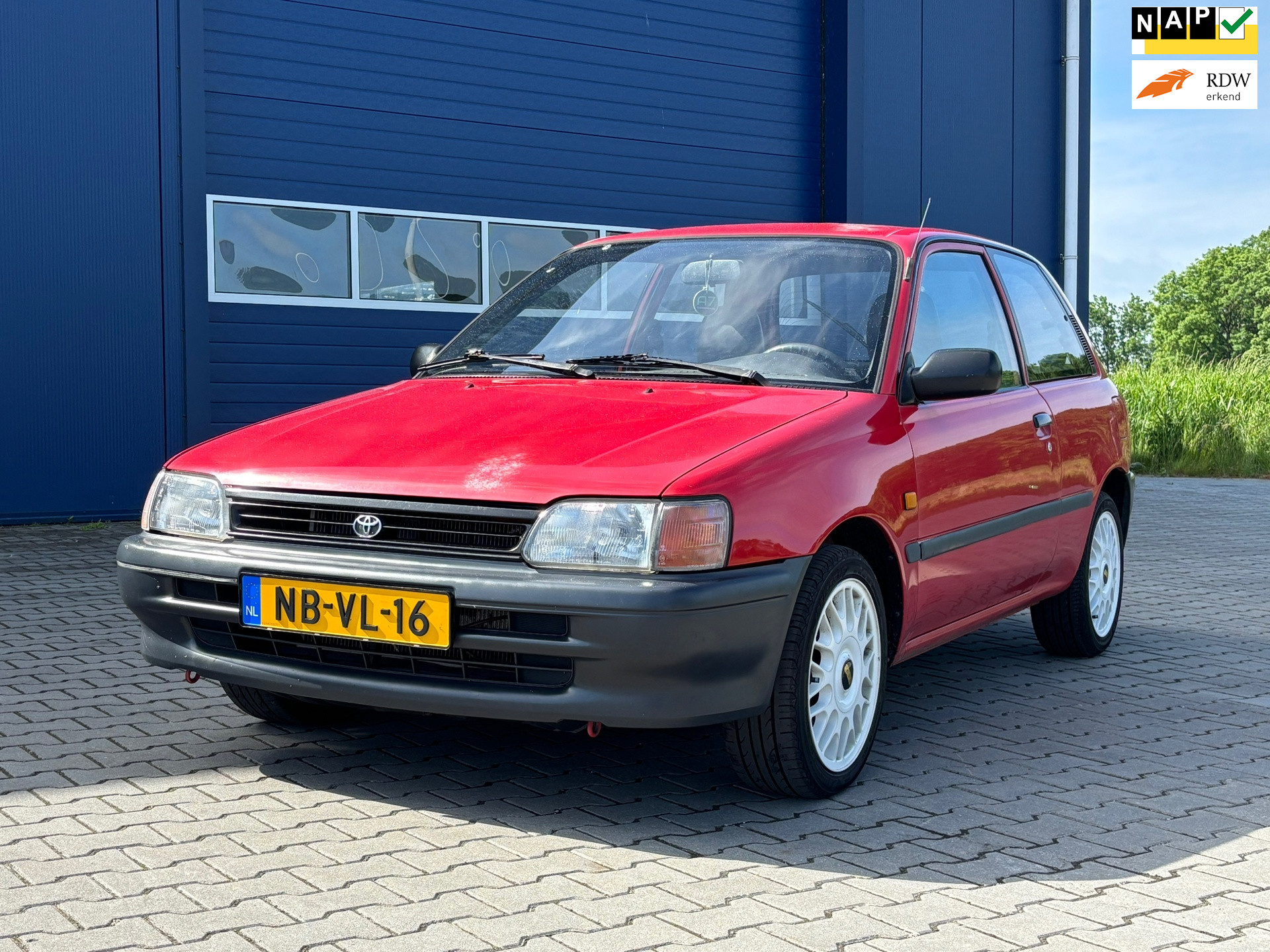 401216909/toyota-starlet-image1.jpg