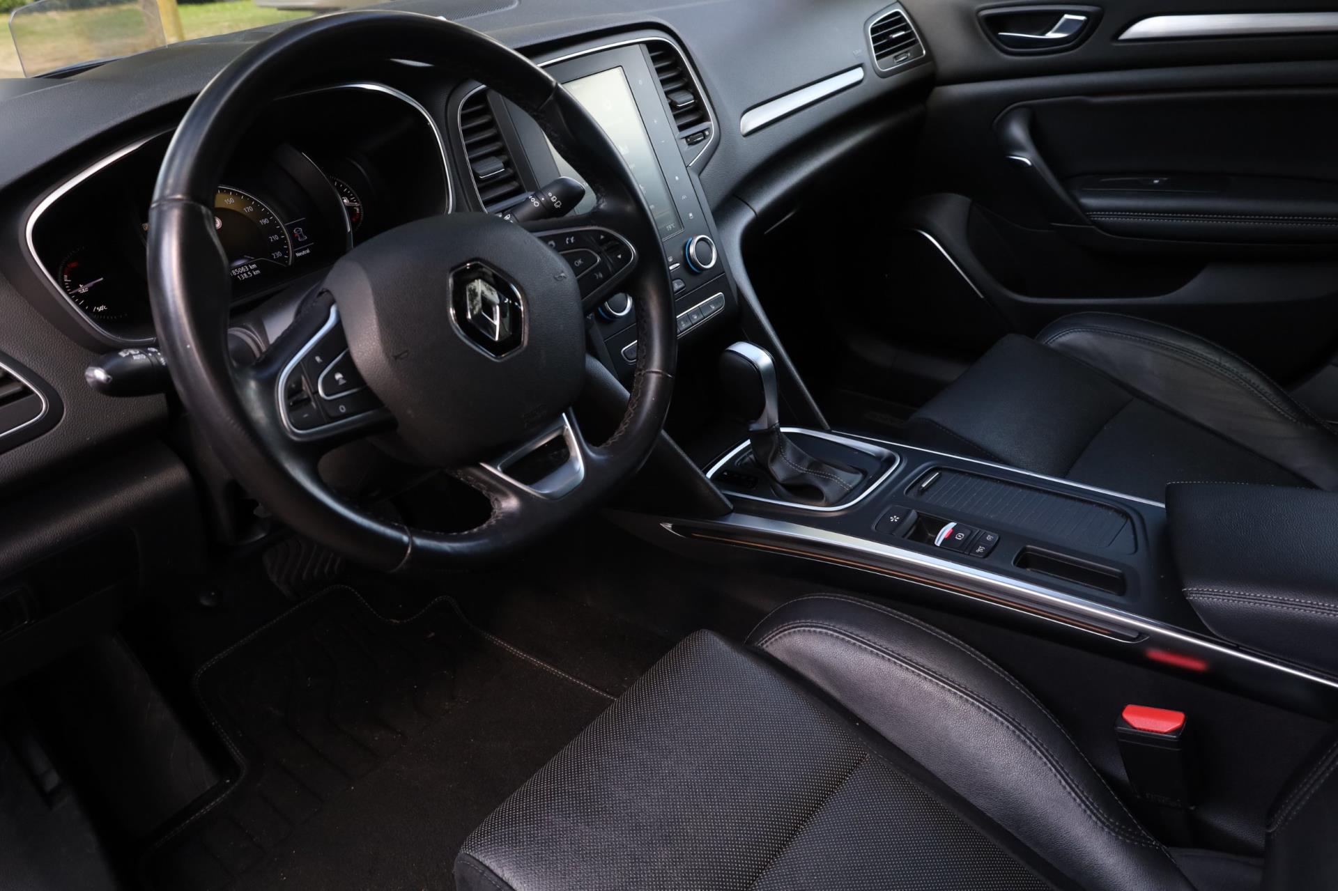 renault-megane-estate-image2.jpg