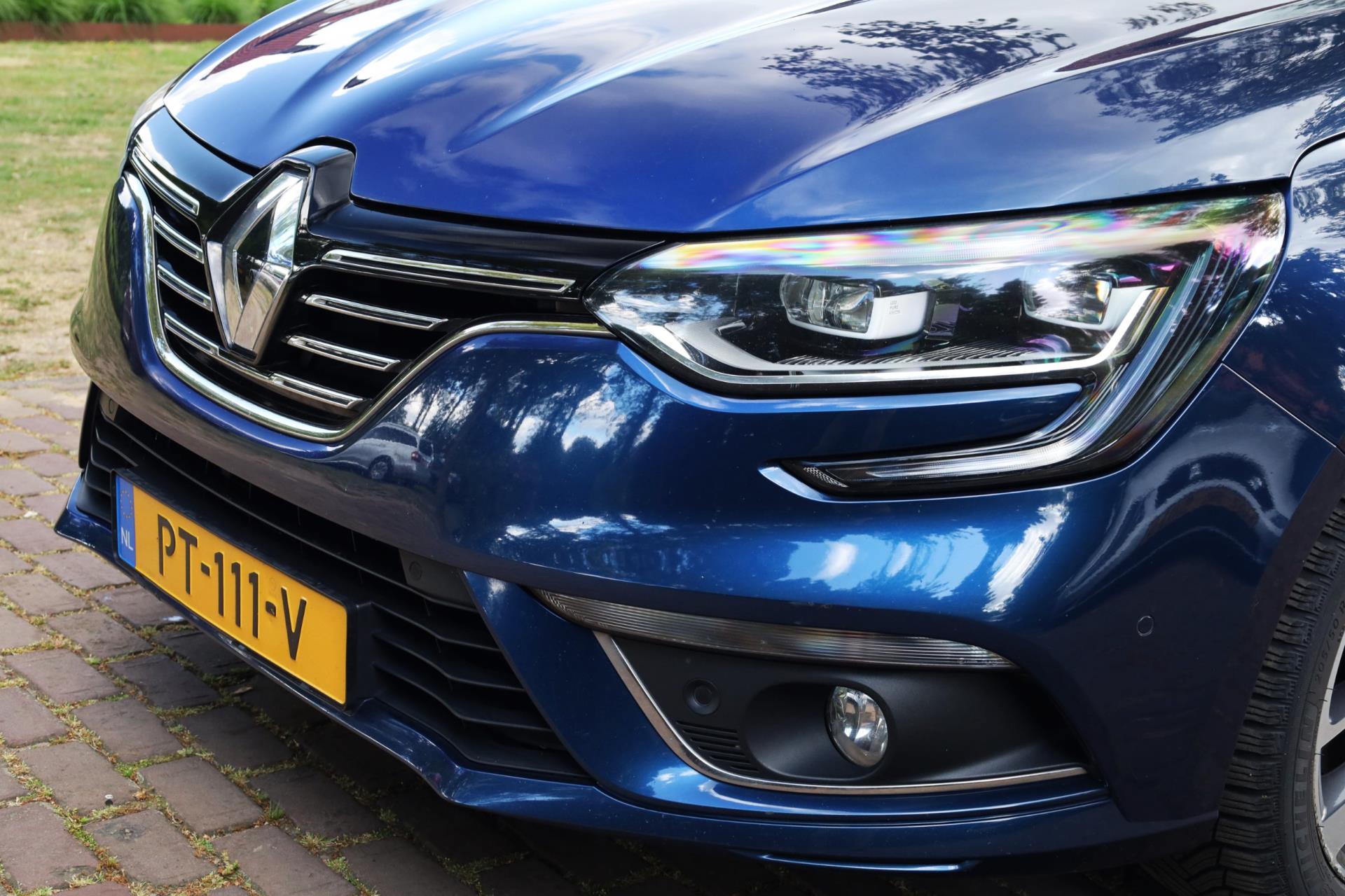 renault-megane-estate-image4.jpg