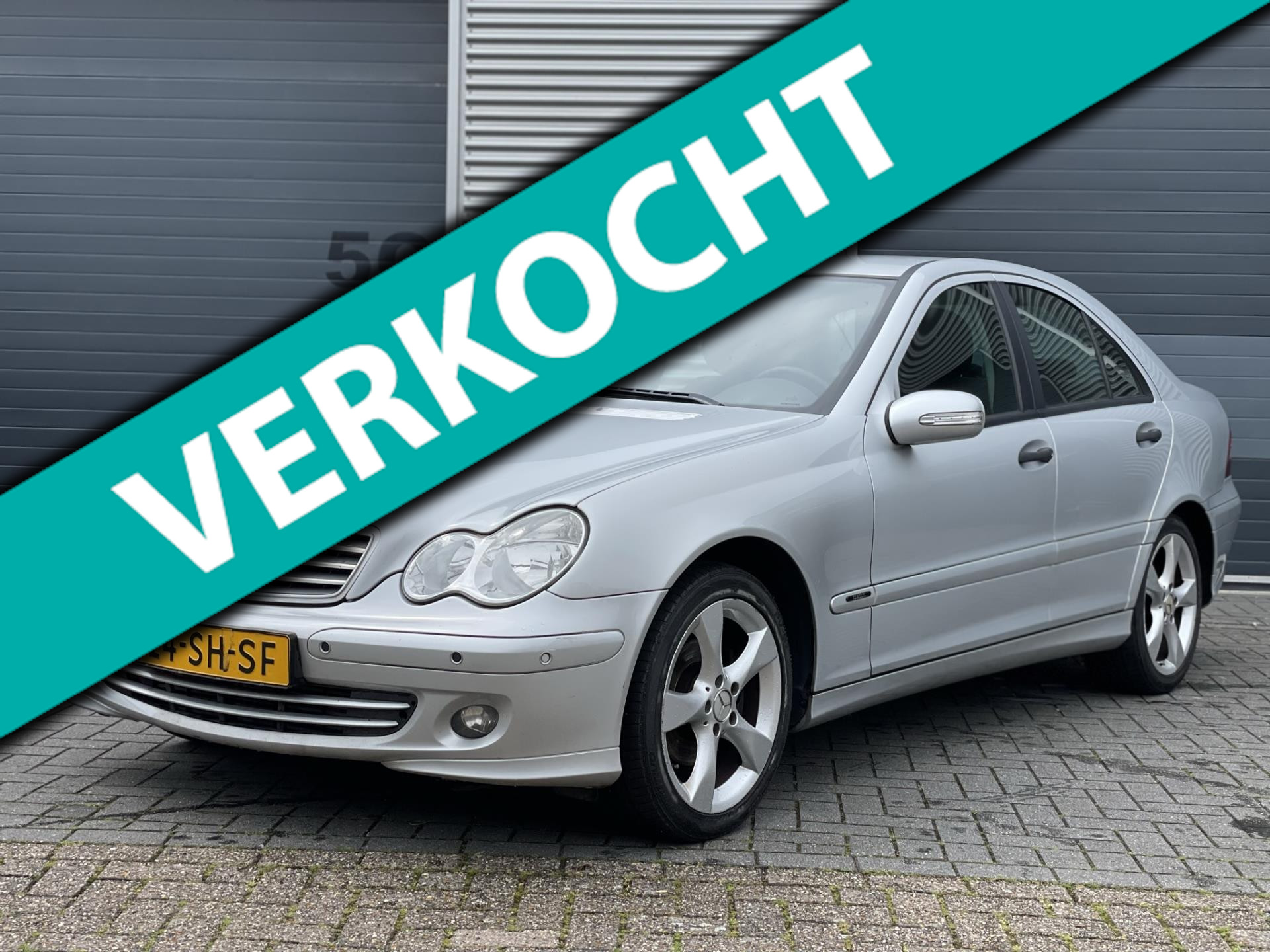 410442572/mercedes-benz-c-klasse-image1.jpg