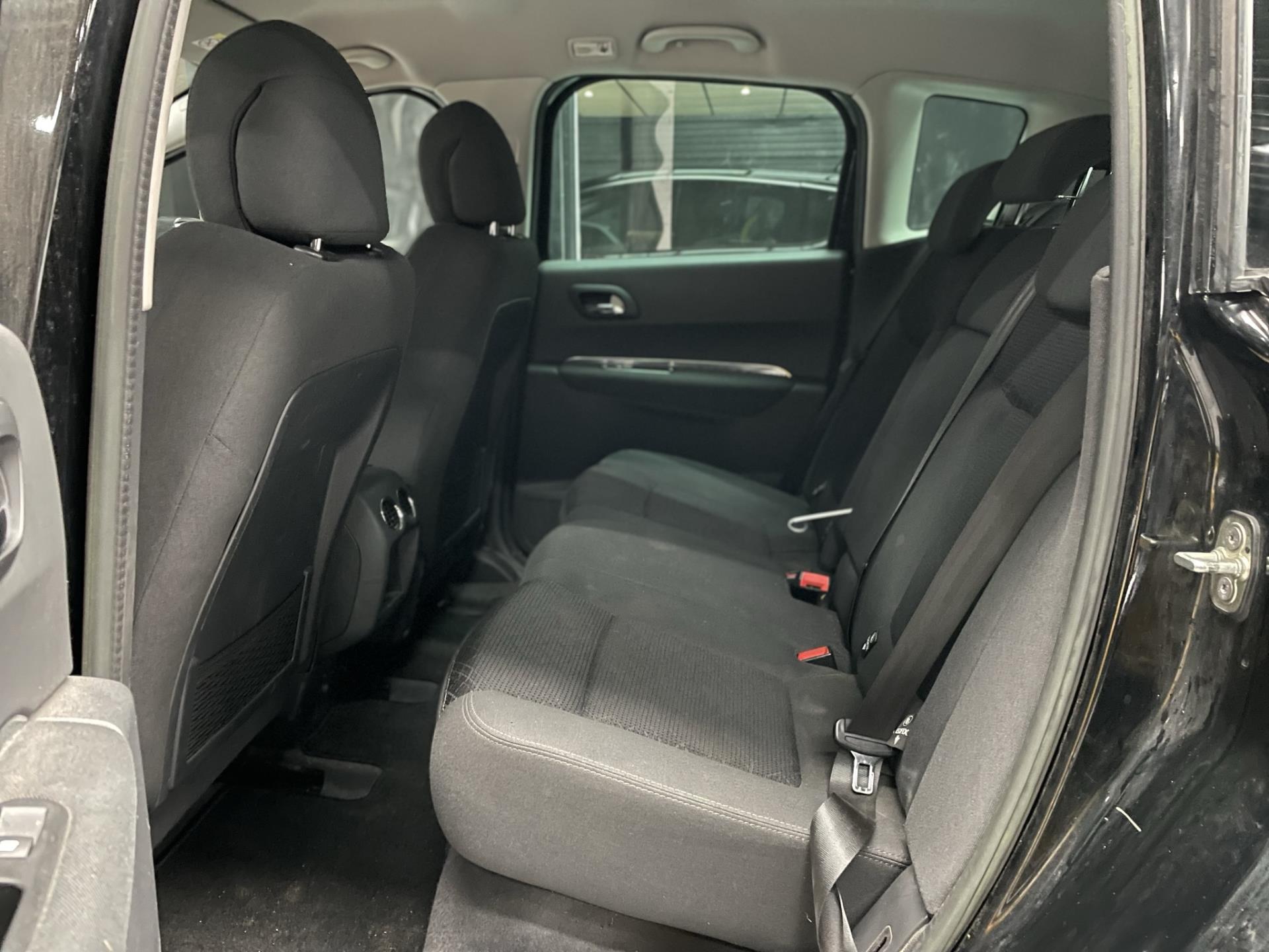 peugeot-3008-image7.jpg