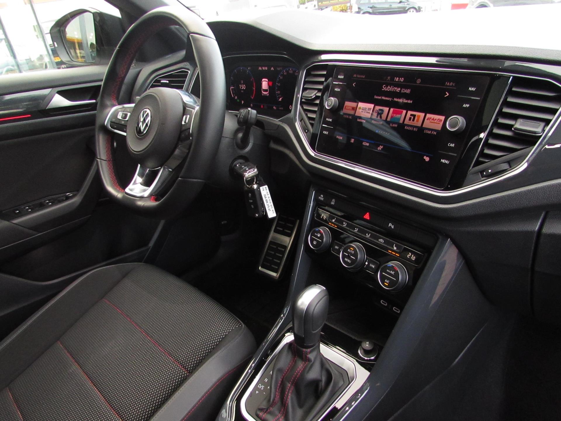 volkswagen-t-roc-image5.jpg
