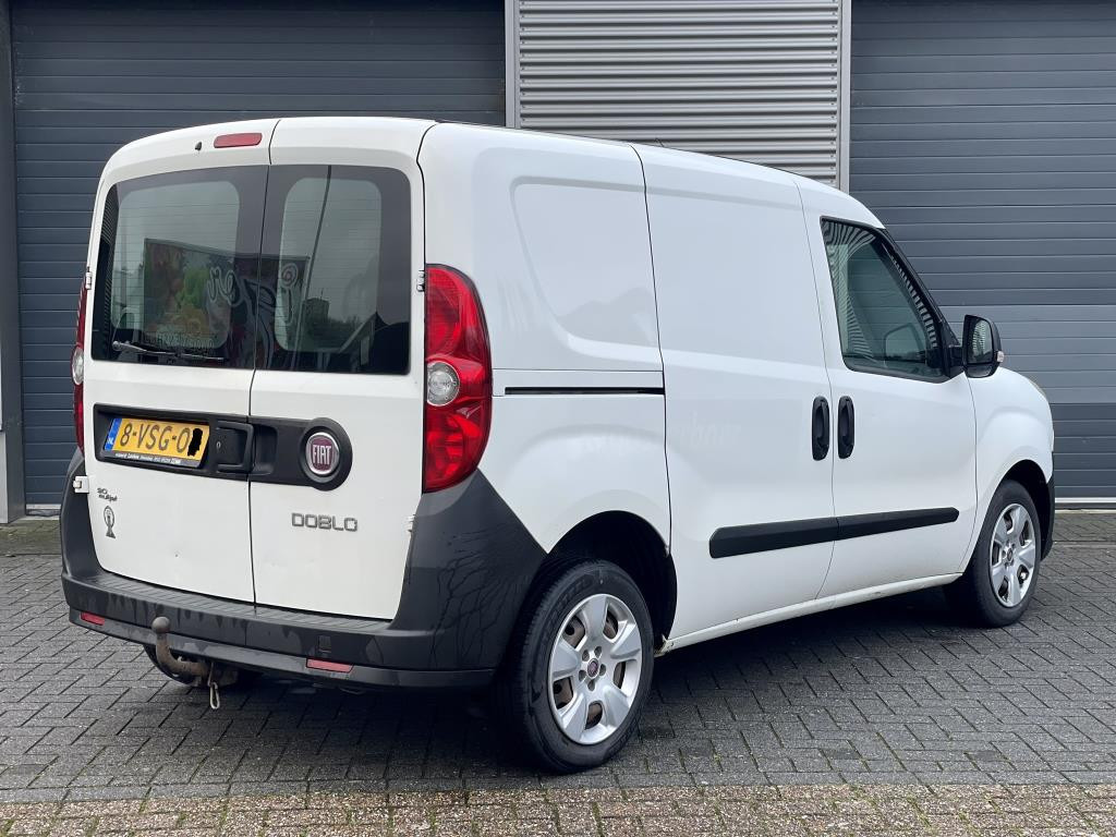 fiat-dobló-cargo-image4.jpg