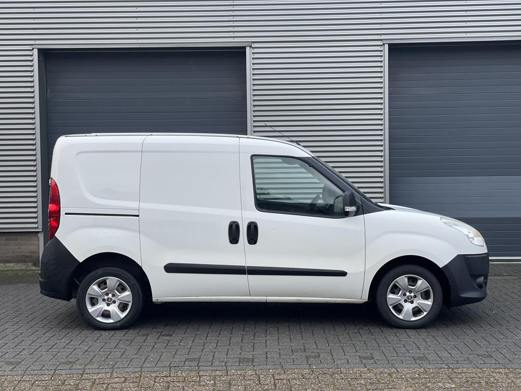 fiat-dobló-cargo-image5.jpg