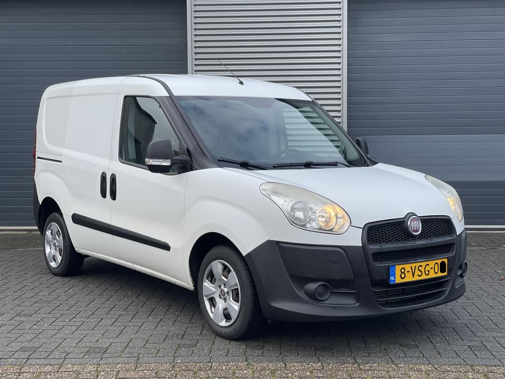 fiat-dobló-cargo-image6.jpg