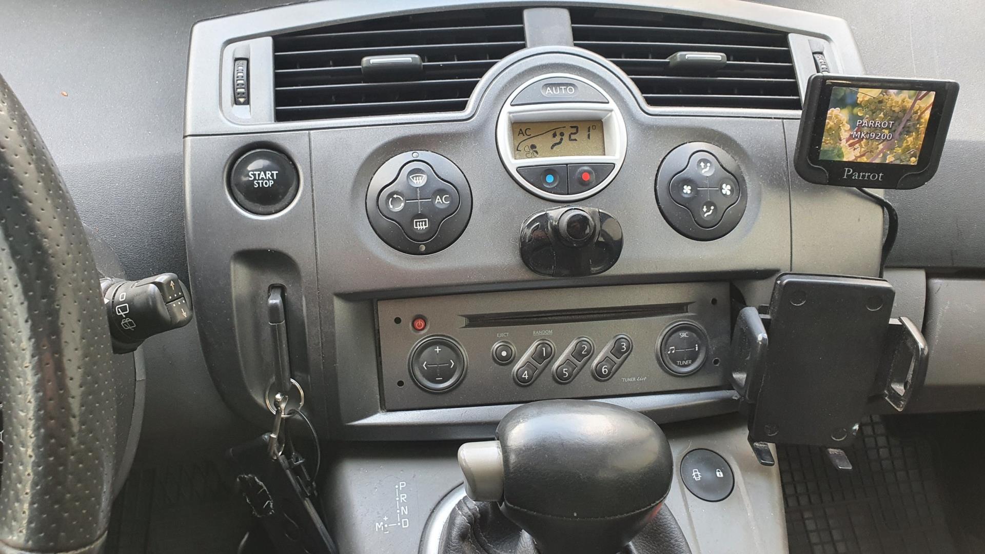 renault-grand-scenic-image9.jpg