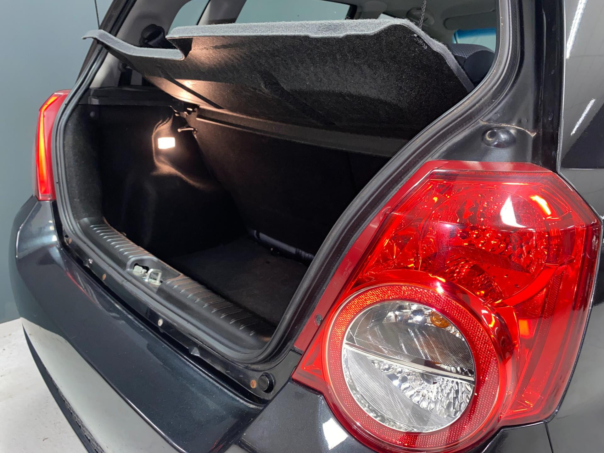 chevrolet-aveo-image6.jpg
