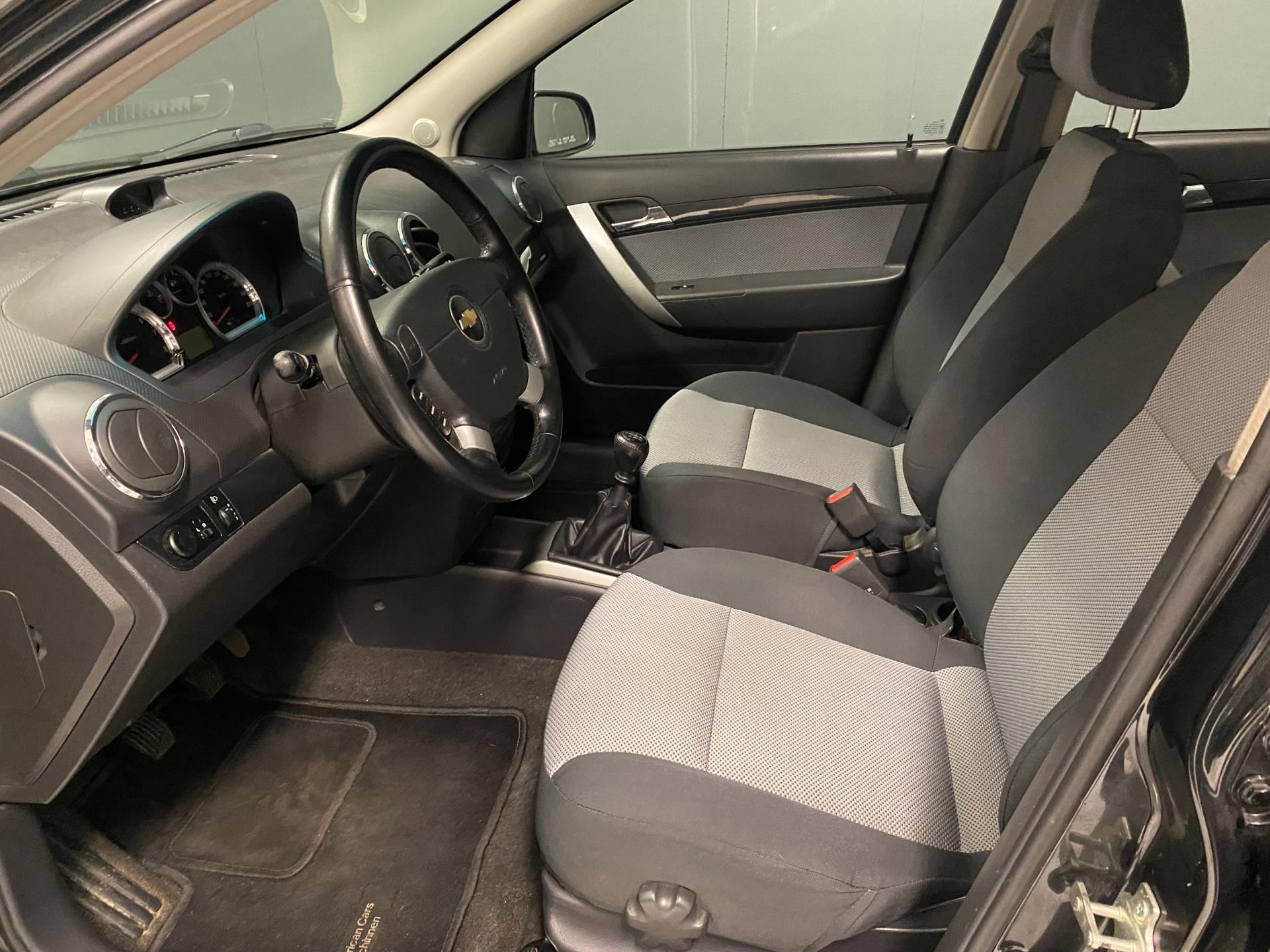 chevrolet-aveo-image8.jpg